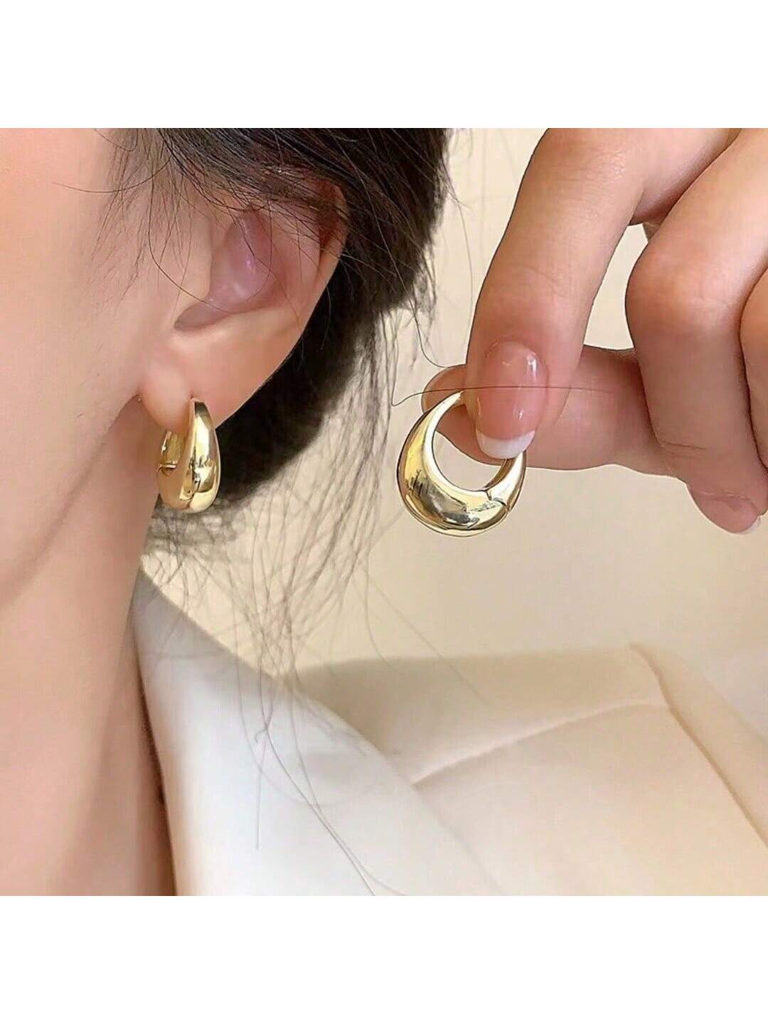 1pair European & American Style Metal Water Drop Earrings, Simple & Stylish Ear Studs With A Touch Of Luxury Suitable For Dating-Gold-1