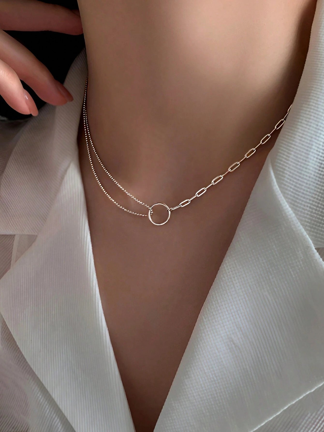 ELSEDES 1pc Fashionable S925 Silver Circle Double Layer Asymmetric Chain Design Simple Style Unique Personality Charm Shiny Pendant Necklace Suitable For Everyday Wear, Summer Wear, Party Wear