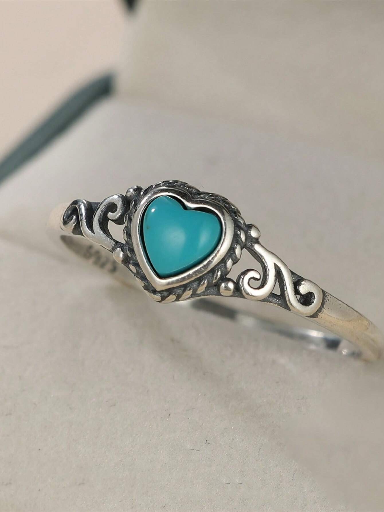 1pc Vintage Pure Silver Heart Shaped Ring With Turquoise Stone And Hollow Flower Pattern, Ideal For Women's Engagement & Wedding Anniversary Gift