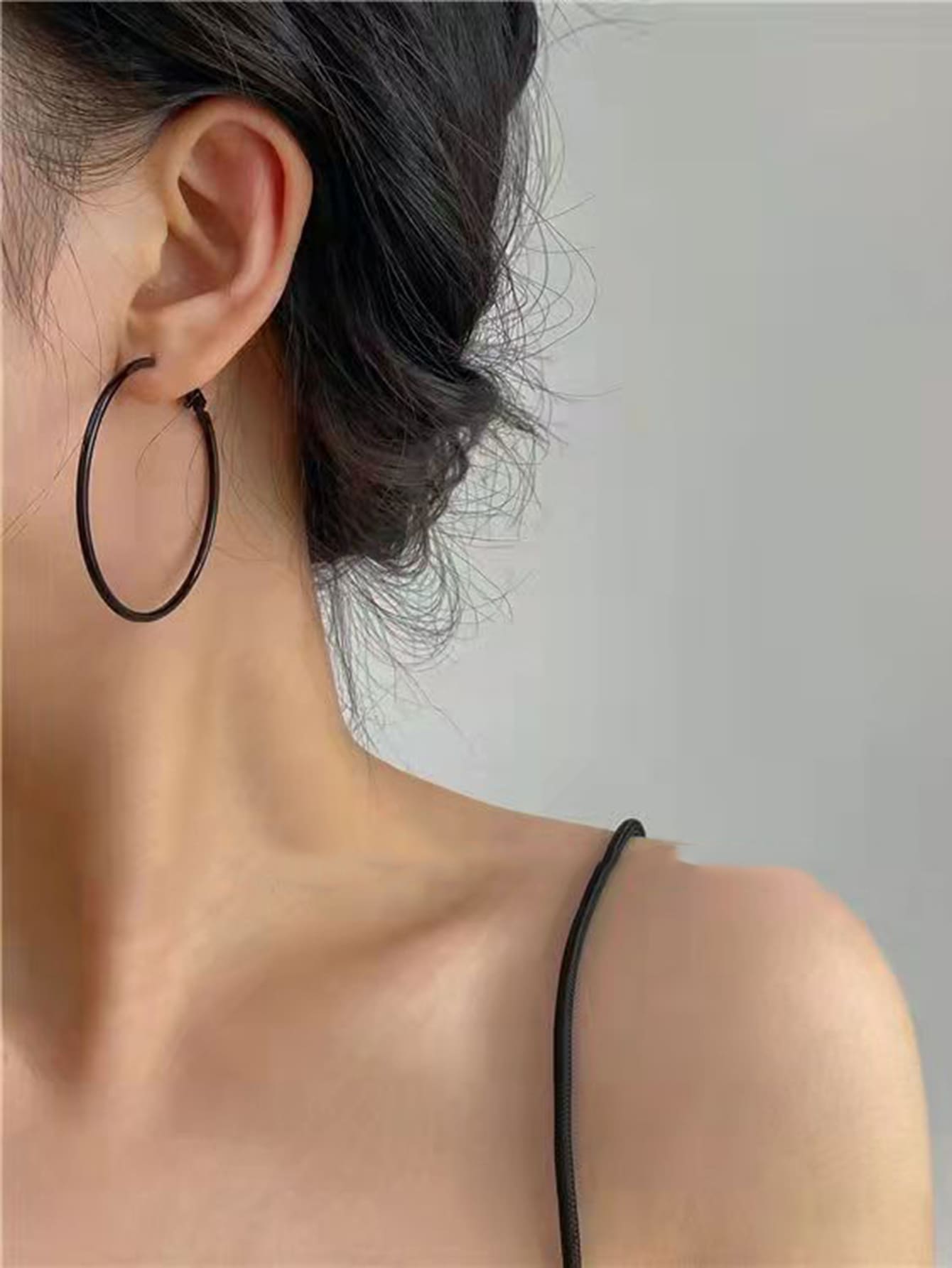 1pair Fashionable Minimalist Hoop Earrings For Women For Party-Black-1