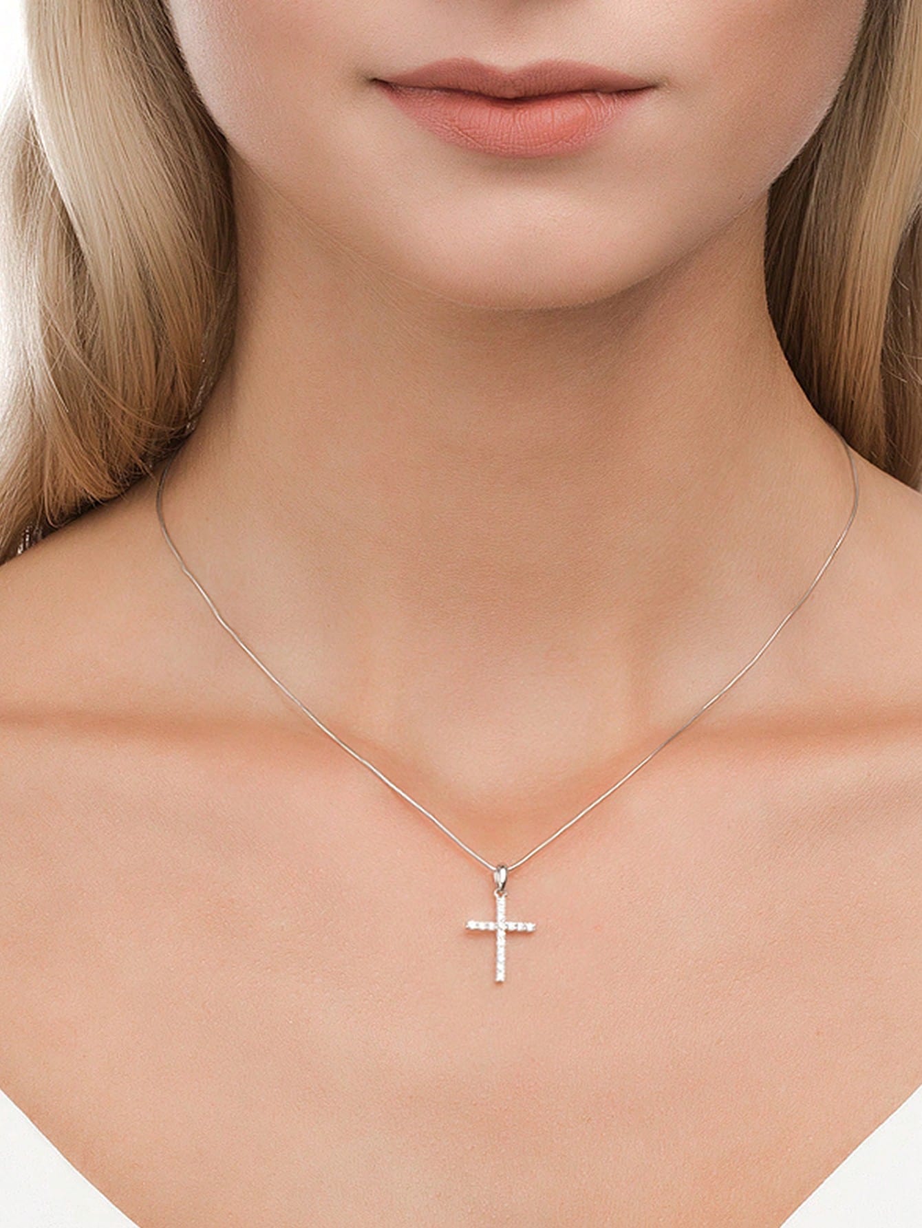 1pc Cross Silver Pendant Necklace with Cubic Zirconia, Fashionable European and Americana Style For Women