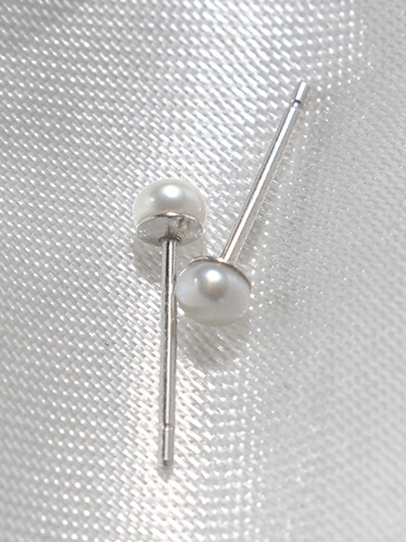 1pair Elegant Cultured Pearl Decor Silver Stud Earrings For Ladies For Daily Decoration