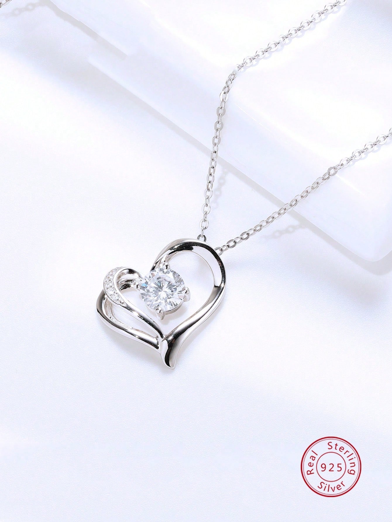 1pc Cubic Zirconia Versatile Luxury Silver Heart Pendant Necklace For Women, Simple & Classic Jewelry