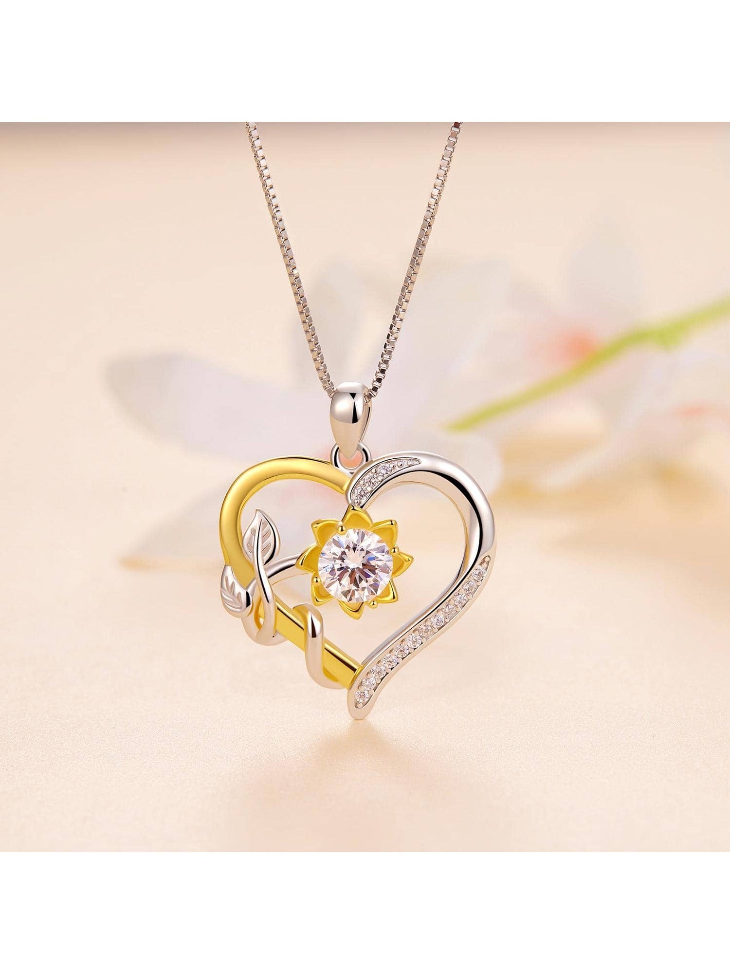 1 Carat Real Moissanite Heart Shape Flower Pendant Necklace for Women Birthday Gift 925 Sterling Silver Fine Jewelry 1pc