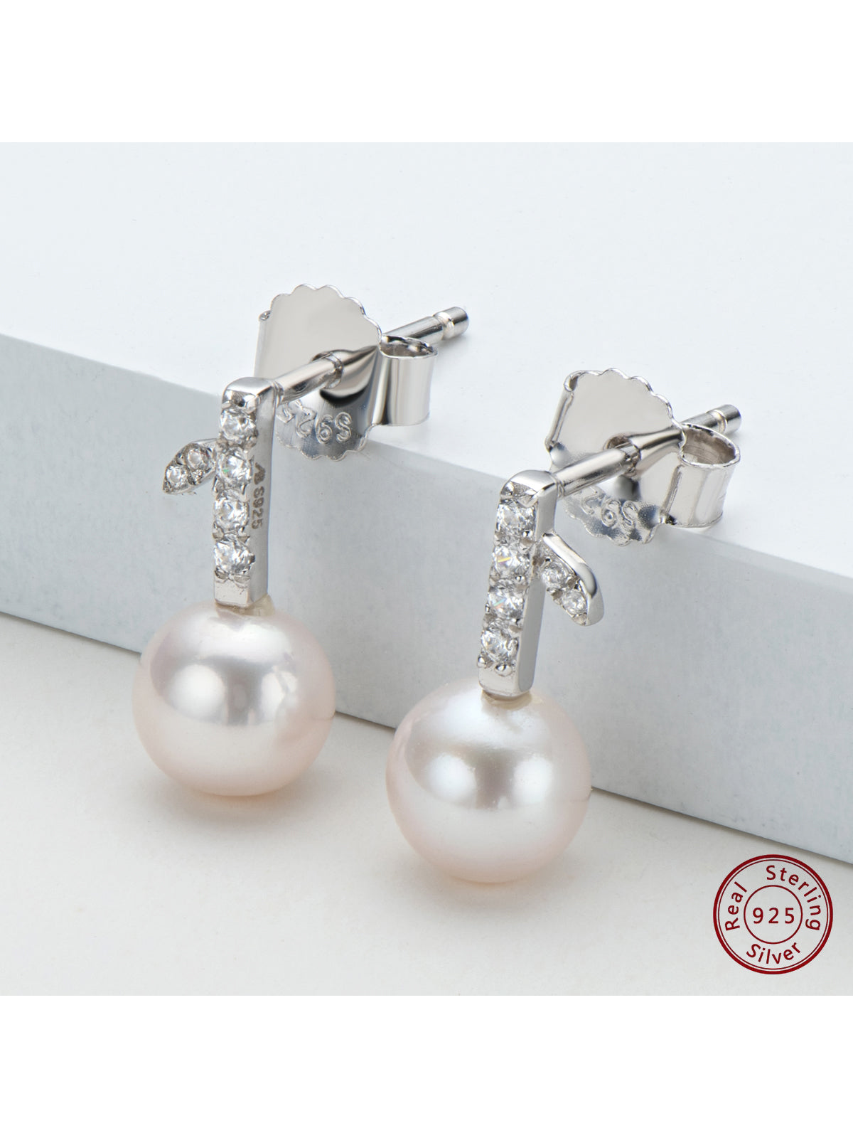 1pair Natural Freshwater White Faux Pearl Stud Earrings for Women 925 Sterling Silver 6-6.5mm Faux Pearls Earrings Cubic Zirconia Leaf Earrings Jewelry Gifts