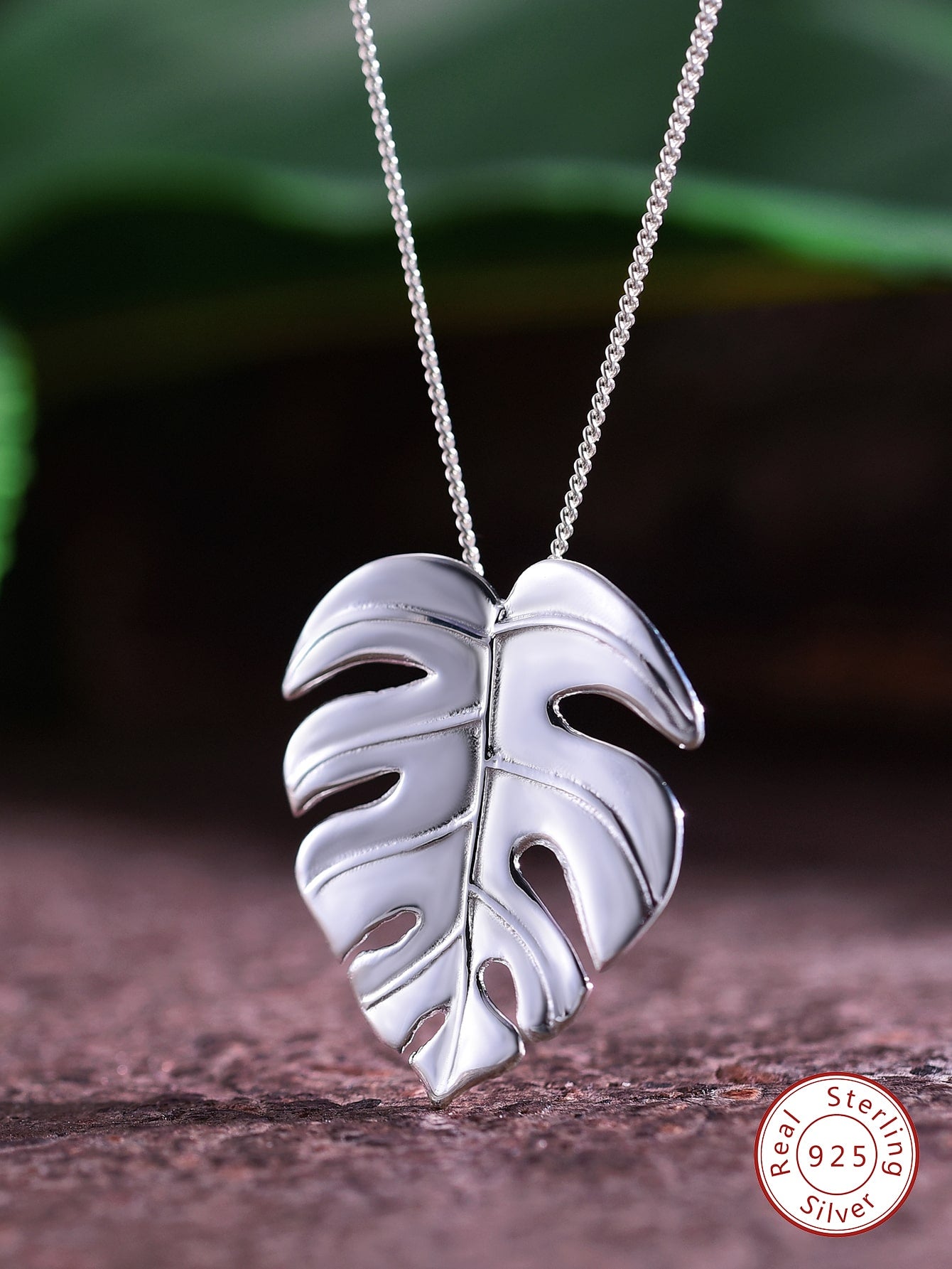 1pc Fashionable Leaf Charm Silver Necklace For Women For Daily Decoration