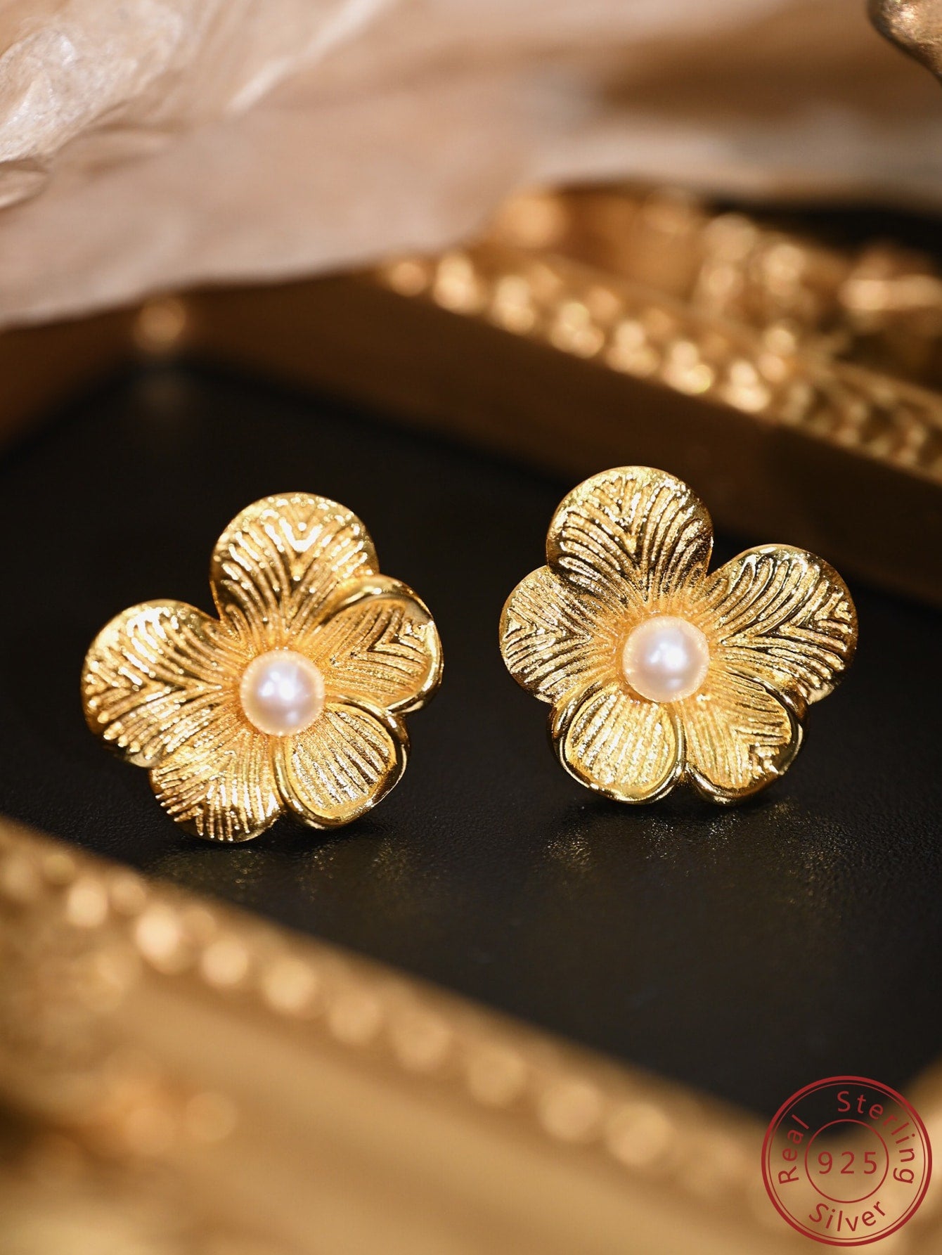 1pair Elegant & Delicate S925 Silver Inlaid Cultured Pearl Flower Stud Earrings,