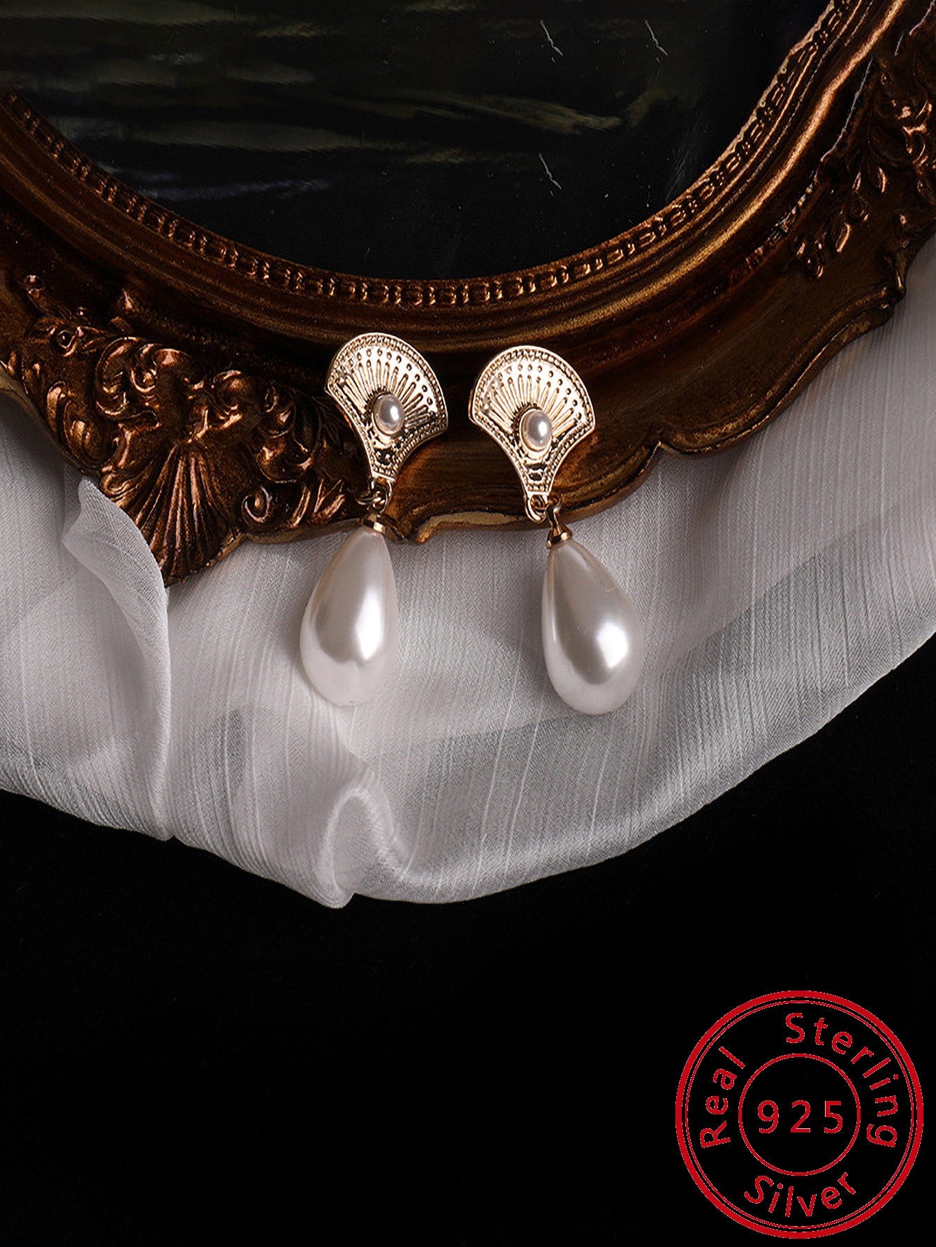 Fashionable And Elegant S925 Silver Fan-shaped Pearl Earrings With Unique Ins Design