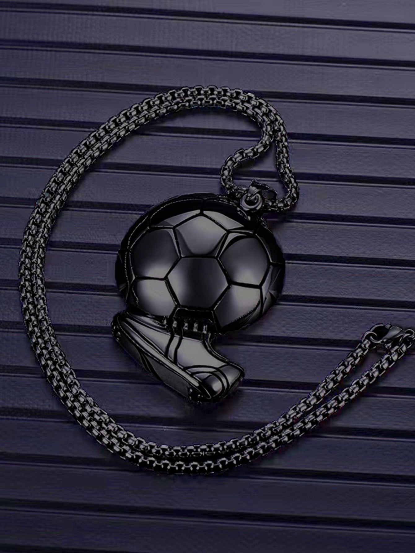 1pc European And American Fashion Personality Street Style Vintage Sports Wind Trendy Men's Soccer Pendant Necklace