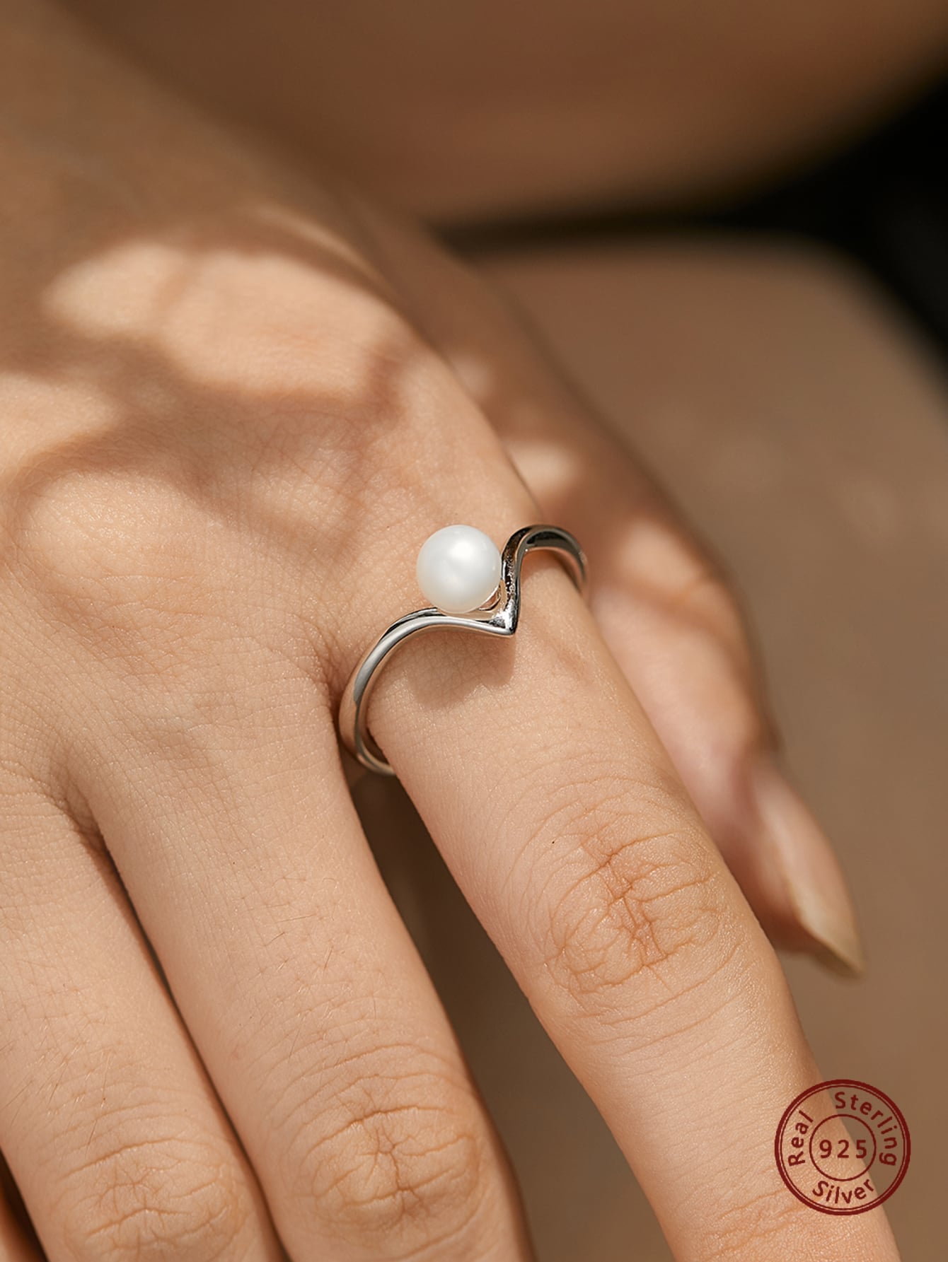 1 Piece of  Elegant 925 Sterling Silver with Round Cultured Freshwater Pearls V Shape Ring For Women and Girls Daily and Party Wear-Silver-1