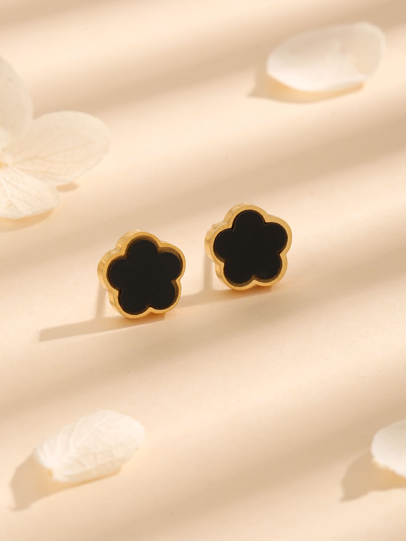 1pair Fashionable Five-petal Flowers Shaped Earrings, Exquisite & Casual Design Fits Women's Daily Wear-Black-1