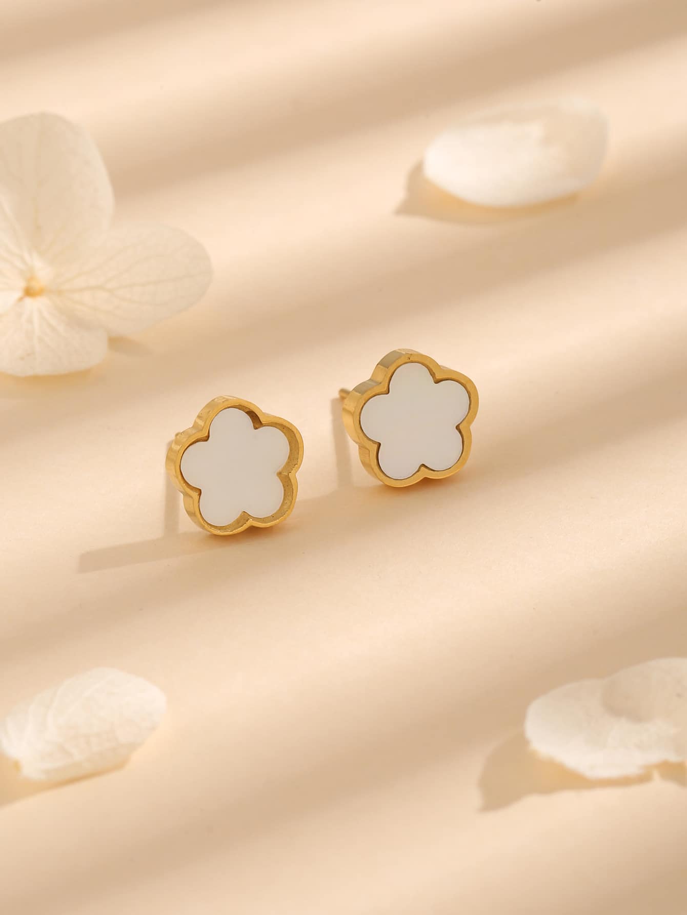 1pair Fashionable Five Petal Flower Earrings, Delicate & Simple, Versatile, Suitable For Women's Daily Wear-White-1