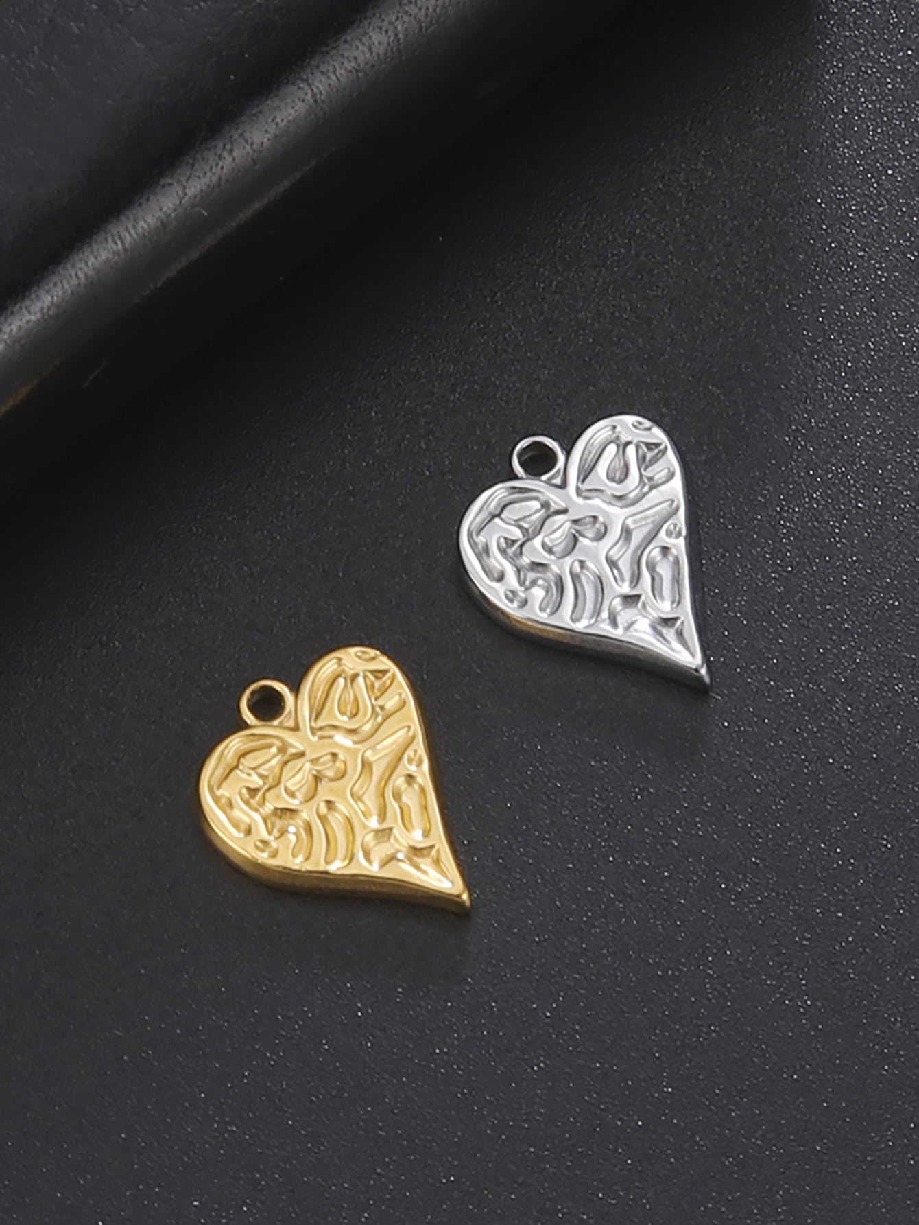 5pcs/pack Women's Stainless Steel Glossy Curved Heart Pendant, Simple And Sweet, Can Be Used As Couple Bracelets, Necklaces, Anklets, Earrings, Pendants For Diy Handmade Jewelry Accessories-Yellow Gold-1