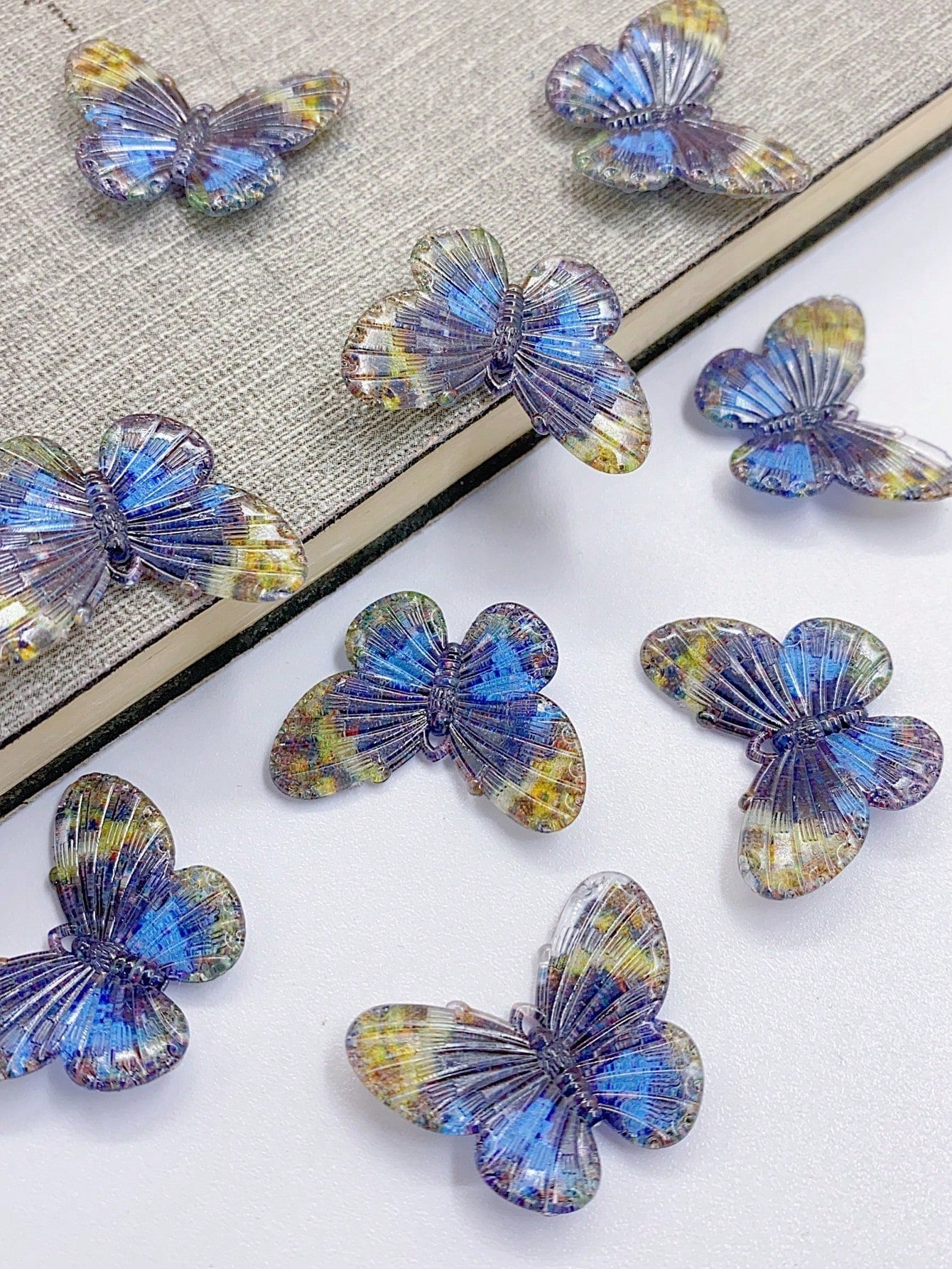 New Acrylic Butterfly Pendants, 10pcs, Vivid Oil Painting Style, Suitable For Diy Necklace, Handbag, Cellphone Charm, Etc.-Multicolor-1