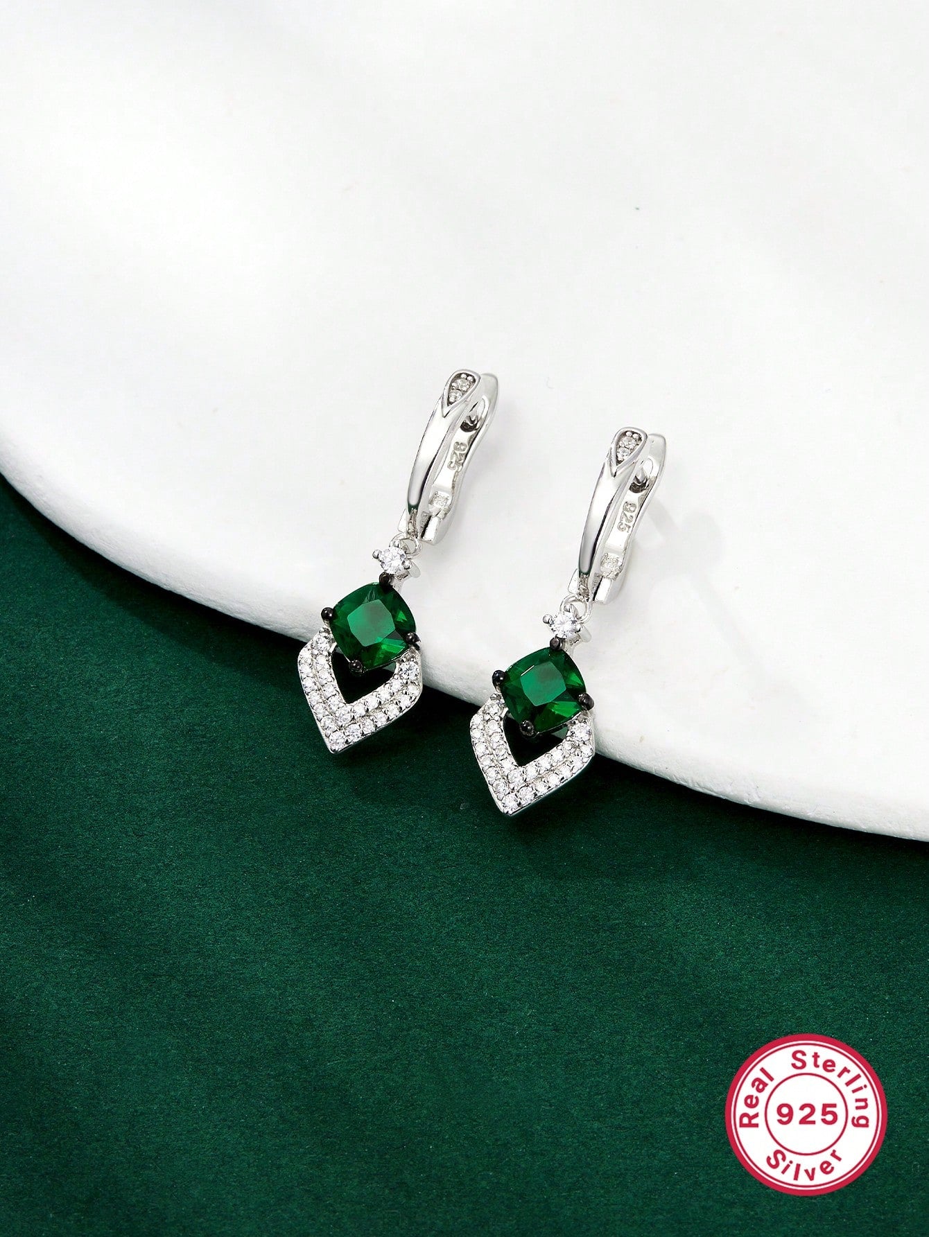 A pair of S925 sterling silver retro chic elegant high touch emerald earrings-Multicolor-1