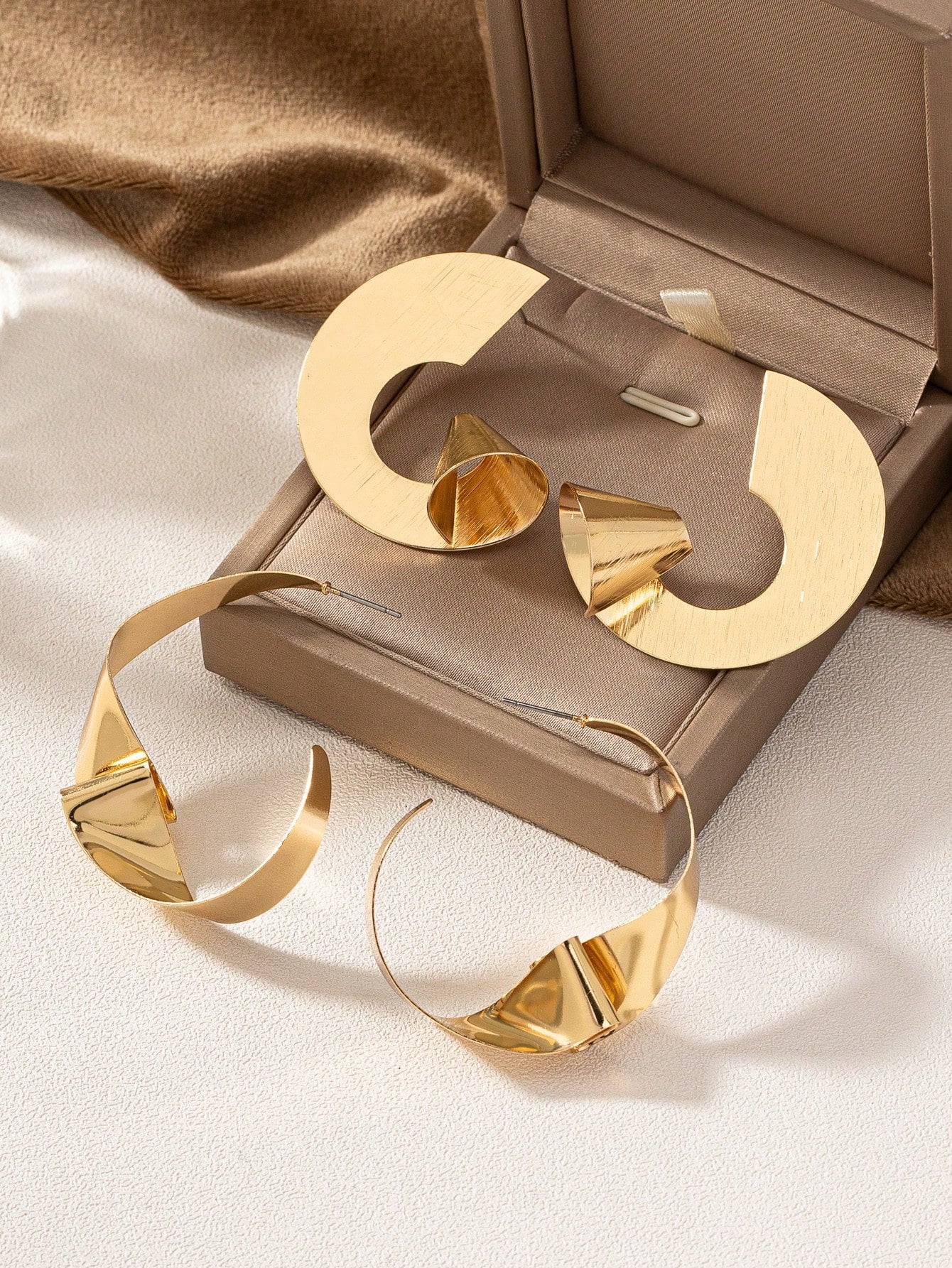 1pair Fashionable, Exquisite, Attractive, Trendy, Minimalist European Style Earrings For Any Outfit-Gold-1