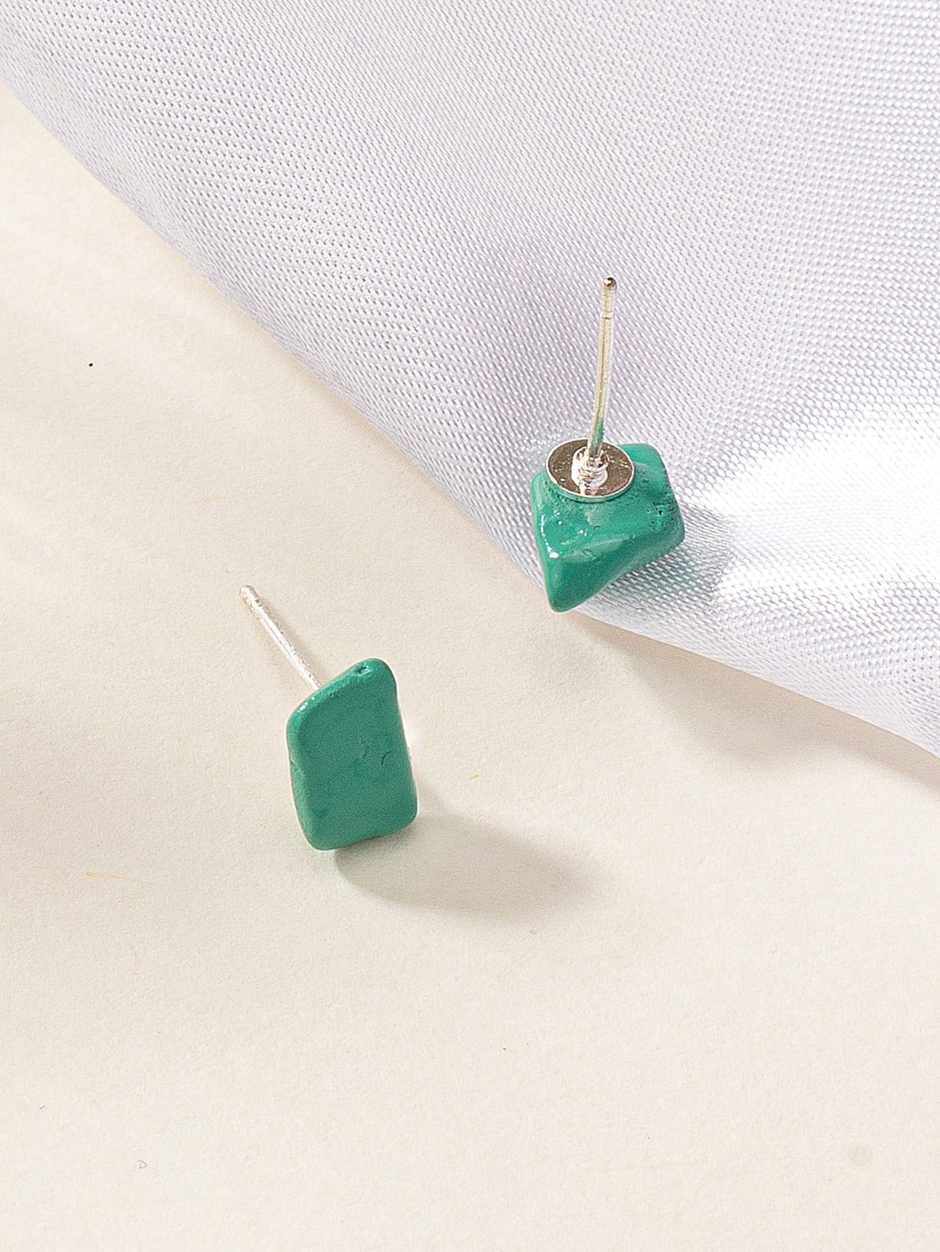 1pair Light Luxury Stylish Stone Stud Earrings, Minimalist Asymmetric Design Uncommon Earrings Gift-Green-1