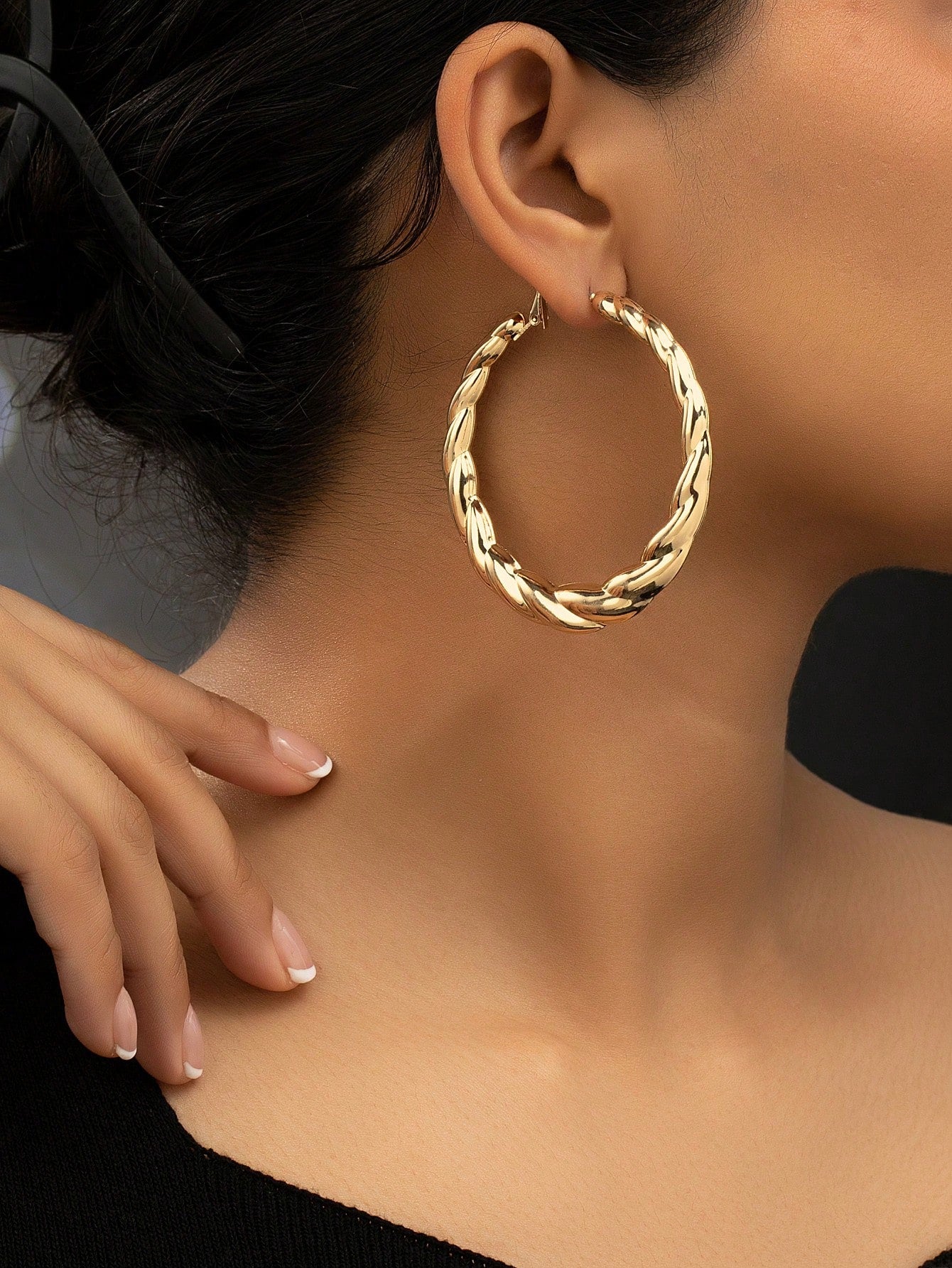 1pair Irregular Geometric Twisted Hoop Earrings With Circle Pendant For Women - European And American Trendy Style-Yellow Gold-1