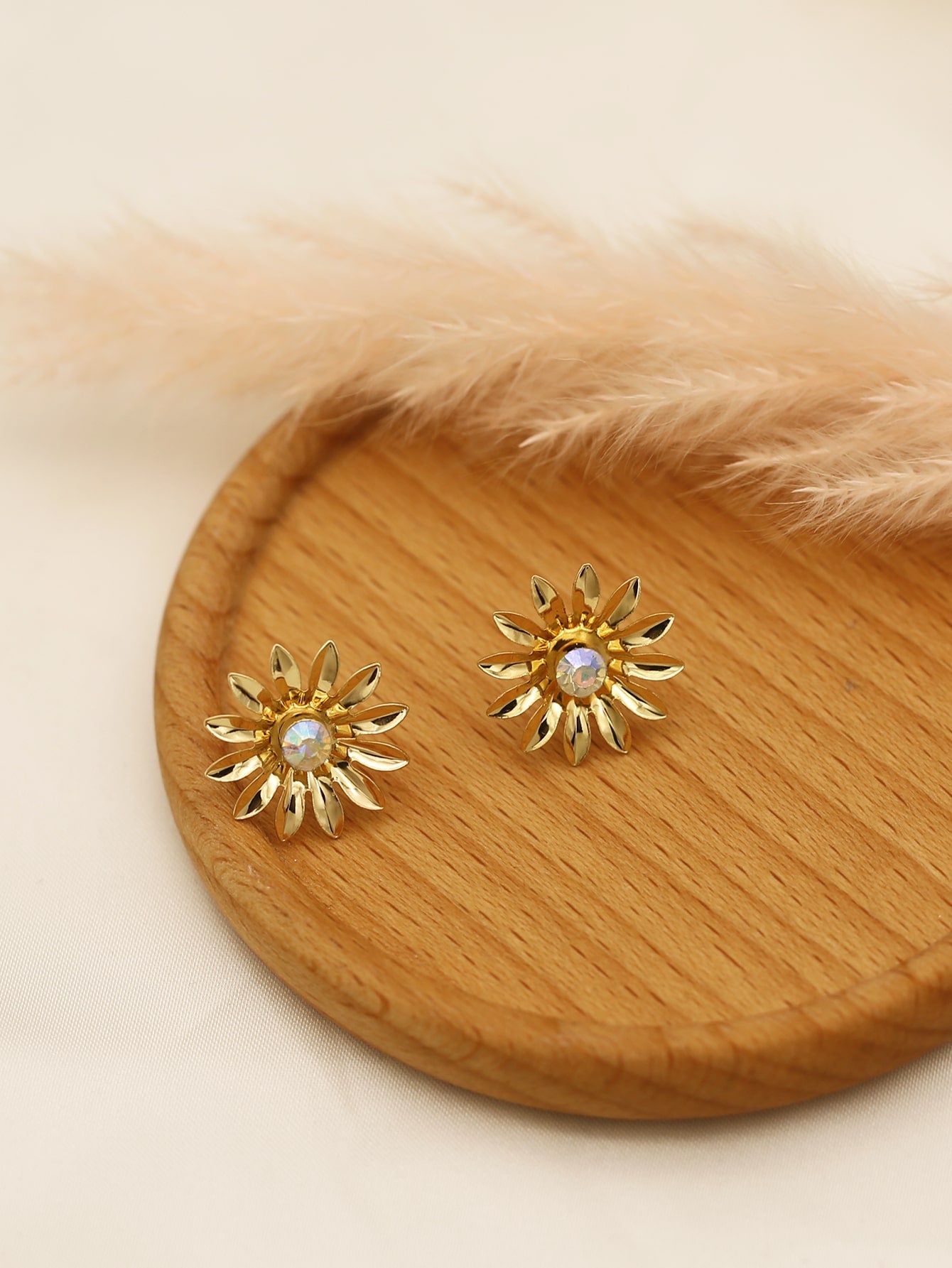 Fashionable Personality Sunflower Design Stud Earrings With Rhinestone Decoration-Gold-1