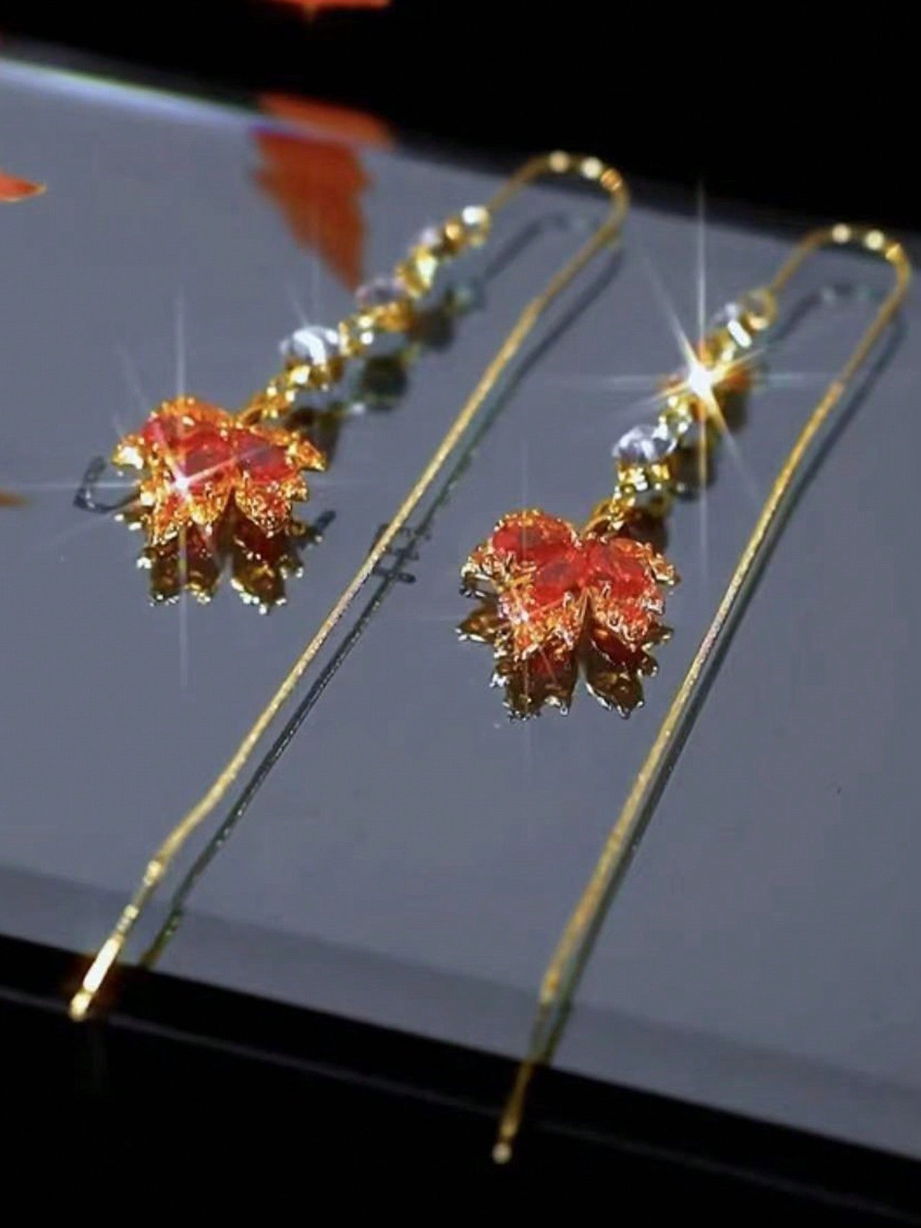 A Pair Of Red Maple Leaf Tassel Ear Wire Ear Buckle Earrings Niche Design Sense Of Light Luxury Temperament Earrings Female--1