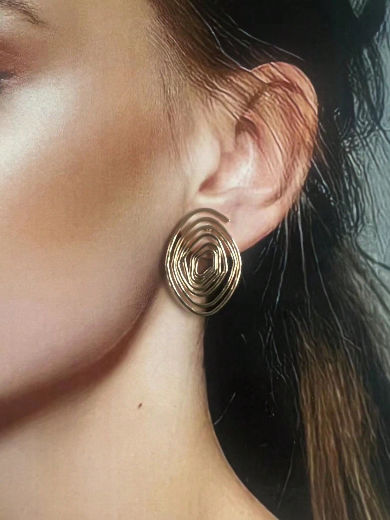 1pair Fashionable Minimalist Iron Material Gold-Tone Spiral Shaped Stud Earrings-Yellow Gold-1