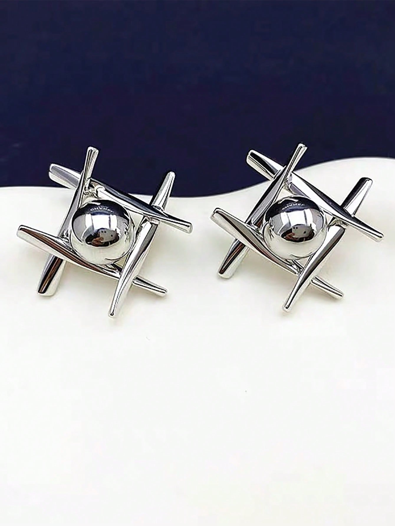 1pair Uncommon French Style Vintage Metallic Earrings, Personalized Cross & Circle Shaped Studs-Silver-1