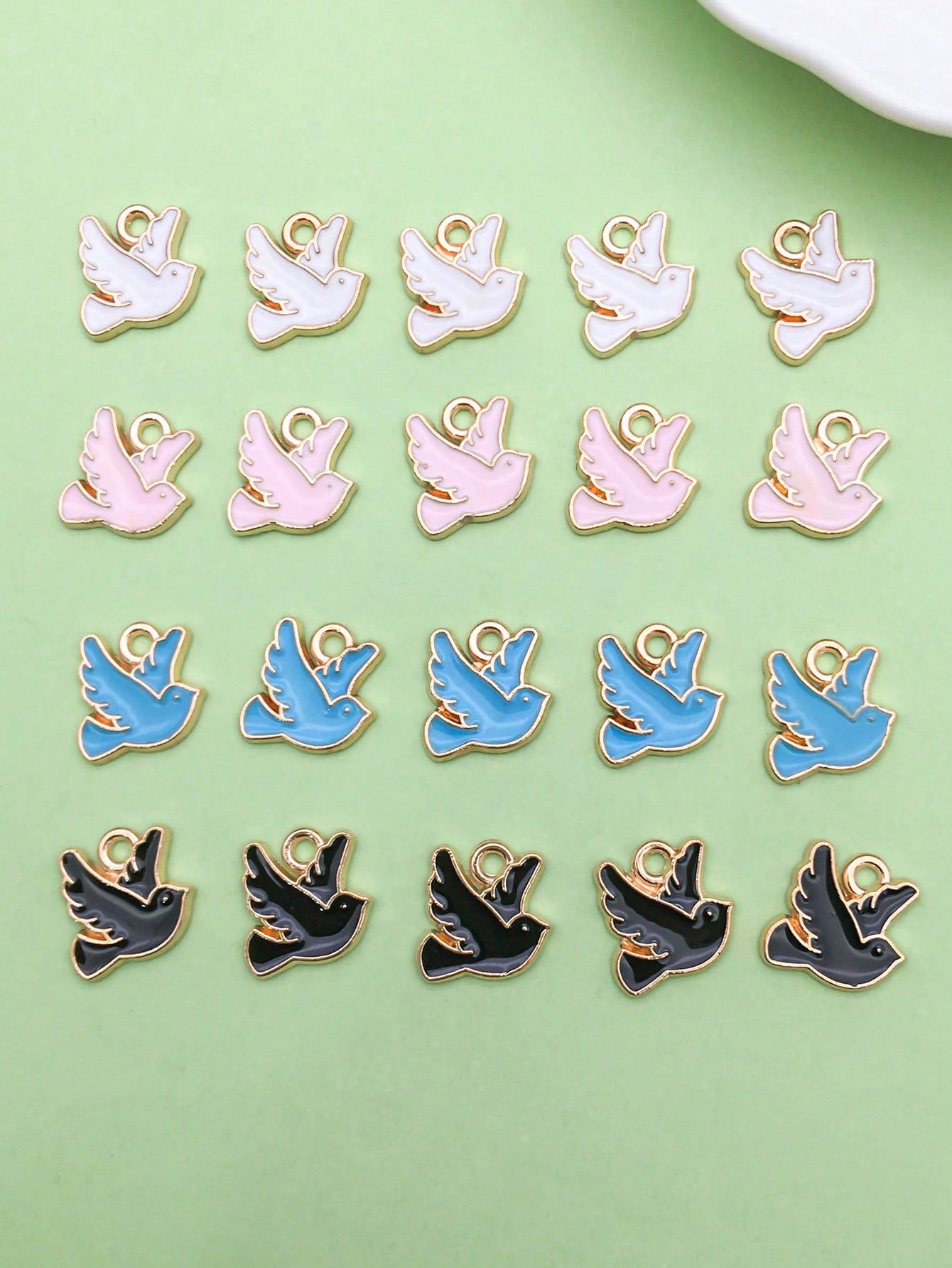 20pcs Mixed Color Fashion Alloy Enamel Mini Flying Bird Charm DIY Bird Pendant For Bracelet Necklace Earrings Jewelry Making Accessories Jewelry Supplies-Multicolor-1