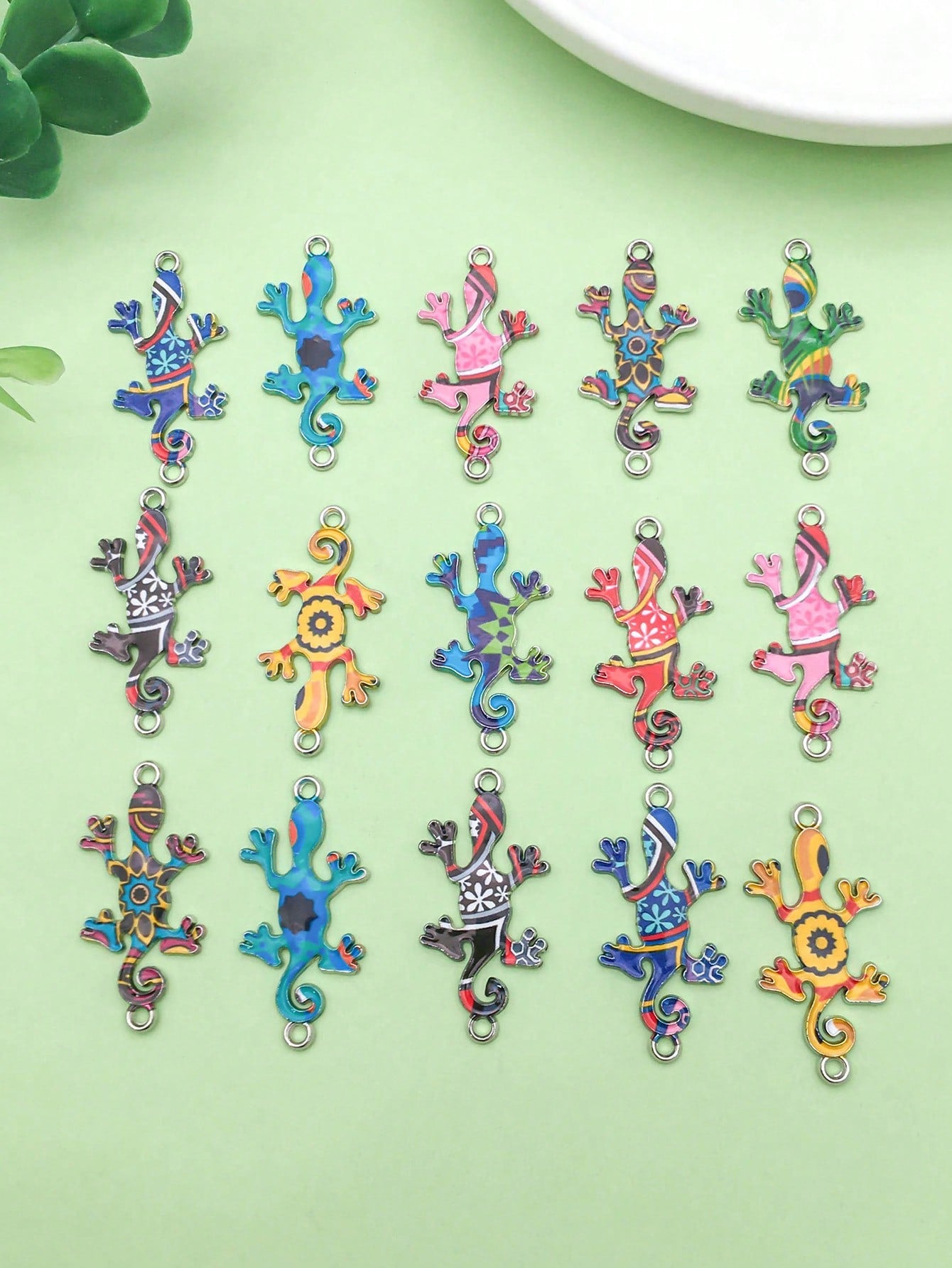 20pcs Fashion Enamel Alloy Random Color Printed Gecko Charm DIY Pendant For Bracelet Jewelry Craft Making Accessories Jewelry Supplies-Multicolor-1