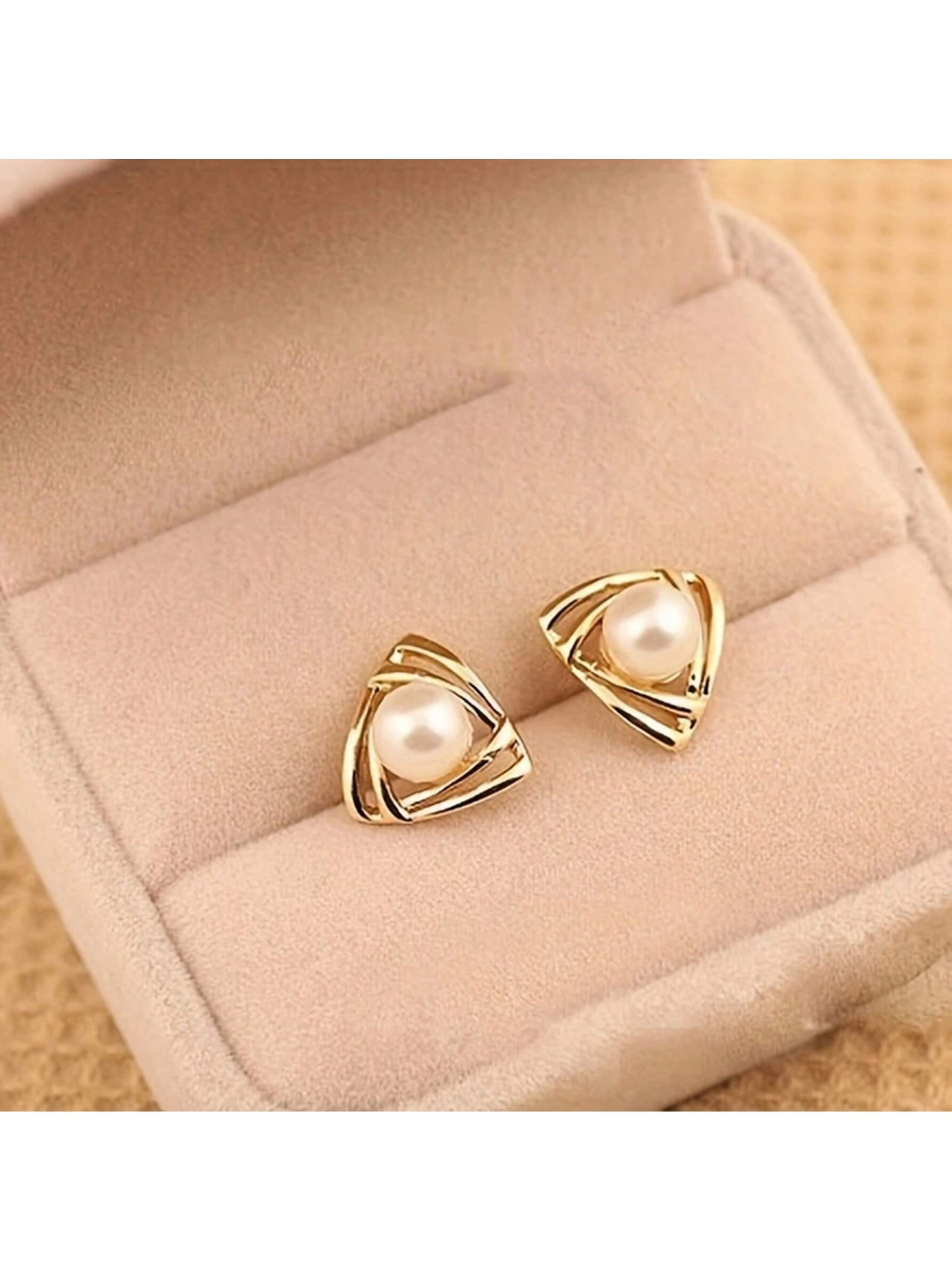 2pcs/1pair Fashionable & Elegant Women'S Earrings Set: Smooth Pearl Earrings & Bohemian Chic Triangle Pearl Studs-Yellow Gold-1