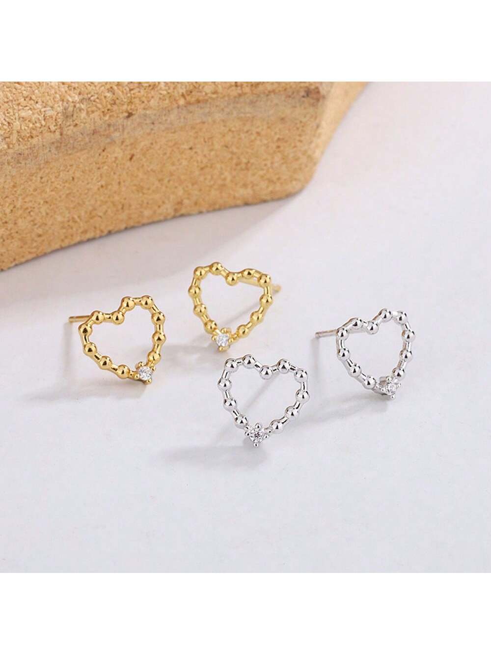 S925 Pure Silver Simple Heart-Shaped Stud Earrings For Women, Korean Style, Fashion Small And Exquisite Earrings-White-1