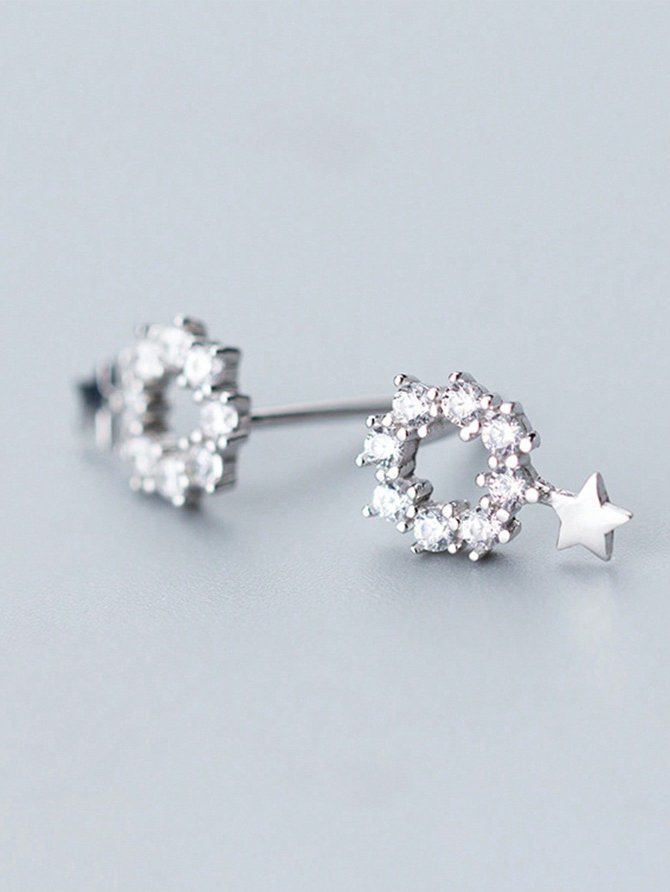 1pair Fresh Style 925 Sterling Silver Simple Five-Pointed Star And Hollow Out Star Shape Earrings With Colored For Girls' Daily Wearing--1