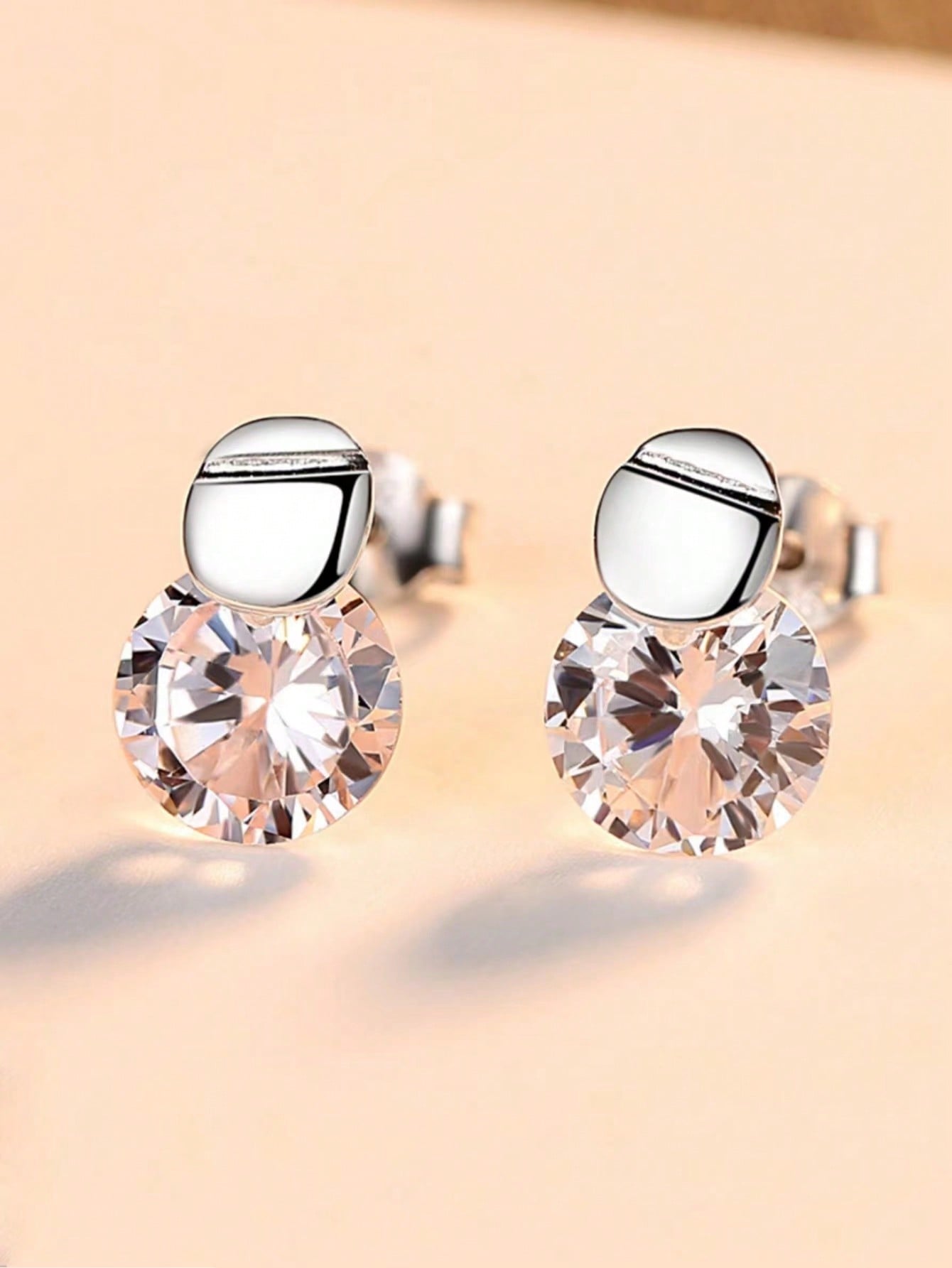 1pair 2ct Elegant And Fashionable Classic Bezel-Set Cubic Zirconia Stud Earrings, Suitable For Women's Daily Wear, Work, Banquets, Evening Parties, Weddings, S925 Silver Set To Prevent Allergies, Handmade Without Prongs, Simple And Stylish, Full Of--1