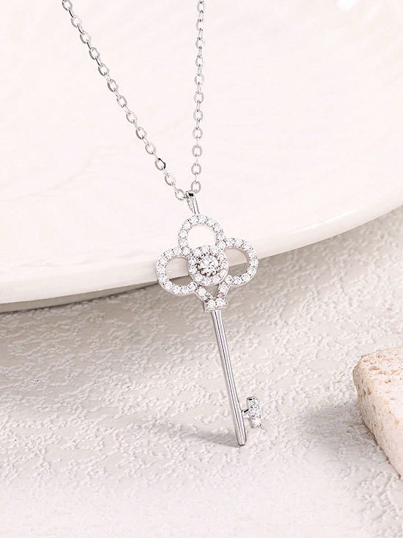 1pc Fashionable S925 Sterling Silver Key Shaped Necklace Suitable For Women'S Daily Wearing, Dating, Parties, Wedding-White-1