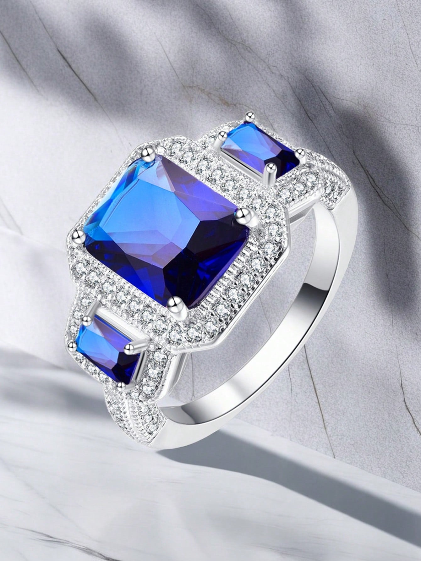 1 Luxurious, Gorgeous, Fashionable, High-End And Elegant Rectangular Ring For Women, A Surprise Couple Gift For Valentine's Day And Anniversary, A Commemorative Gift For The Elders And Family Members On Christmas And Thanksgiving.--1