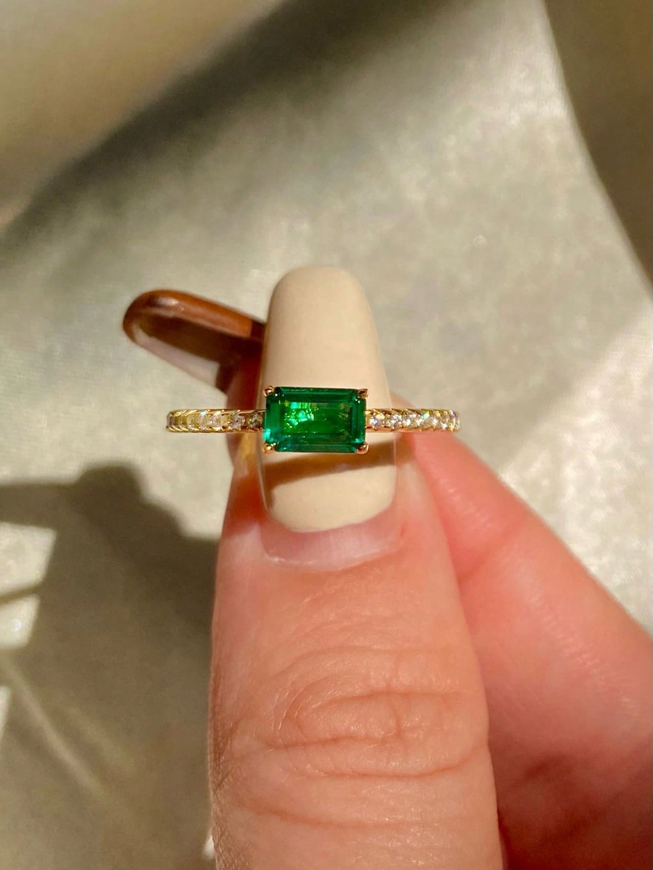 1pc High Sparkle Emerald Green Engagement Ring Wedding Band For Women S925 Sterling Silver Vintage Promise Ring Eternity Ring Fine Jewelry Gift For Party Dating  Fine Jewelry-Gold-1