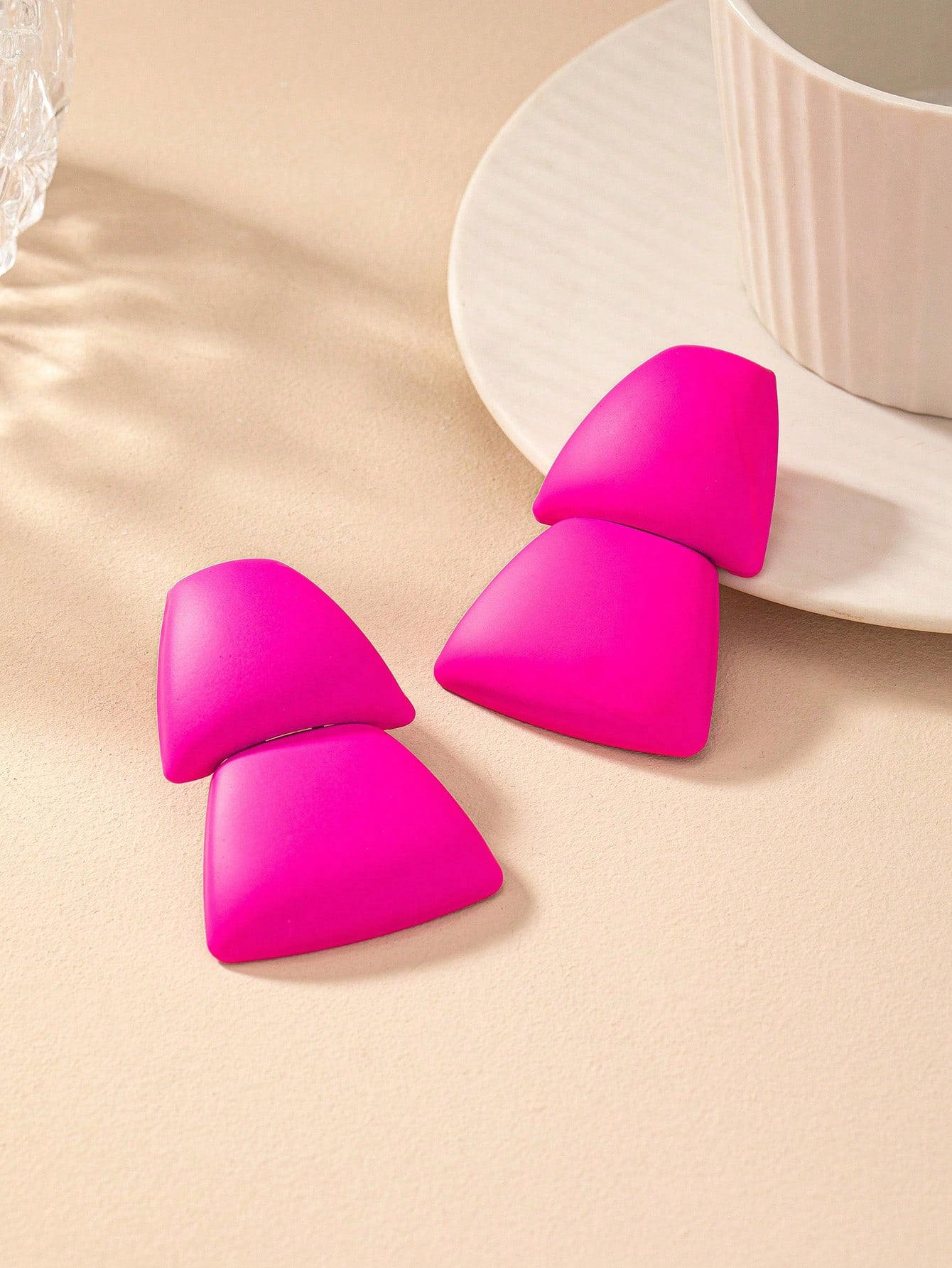 1pair Irregular Geometric Design Retro Earrings With Exaggerated Style And High-End Taste For Holidays-Hot Pink-1