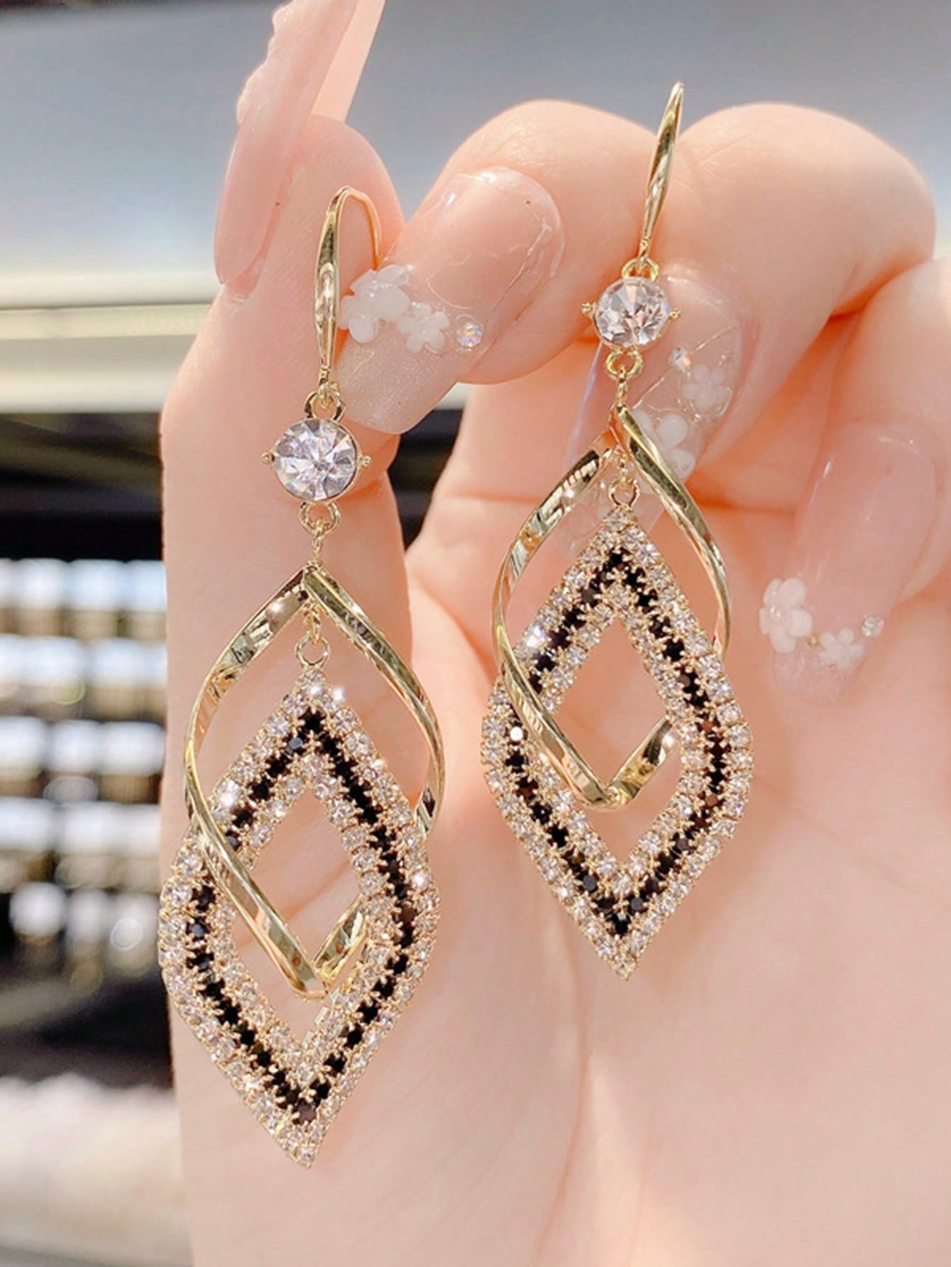 1pair Fashionable Geometric Shape Rhinestone Inlaid Stud Earrings For Women's Daily Wear-Multicolor-1