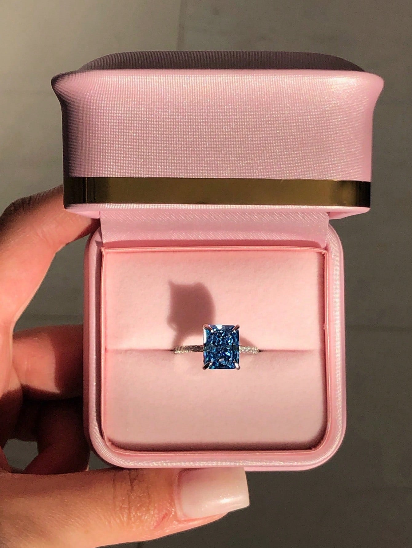 2023 New Design Luxury Ring For Women Wedding Engagement Finger Lady Gift Jewelry R7233-Blue-1