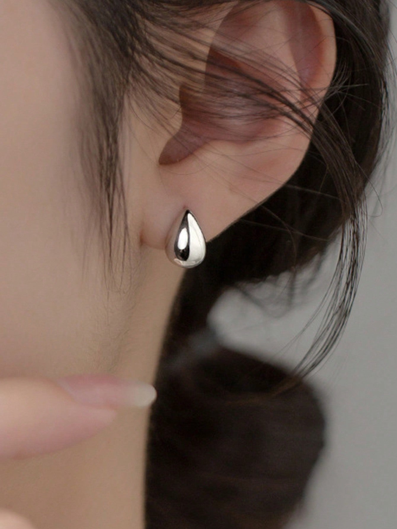 1pair S925 Sterling Silver Water Drop Shaped Women's Stud Earrings, Fashionable And Versatile Jewelry Gift For Women-Silver-1