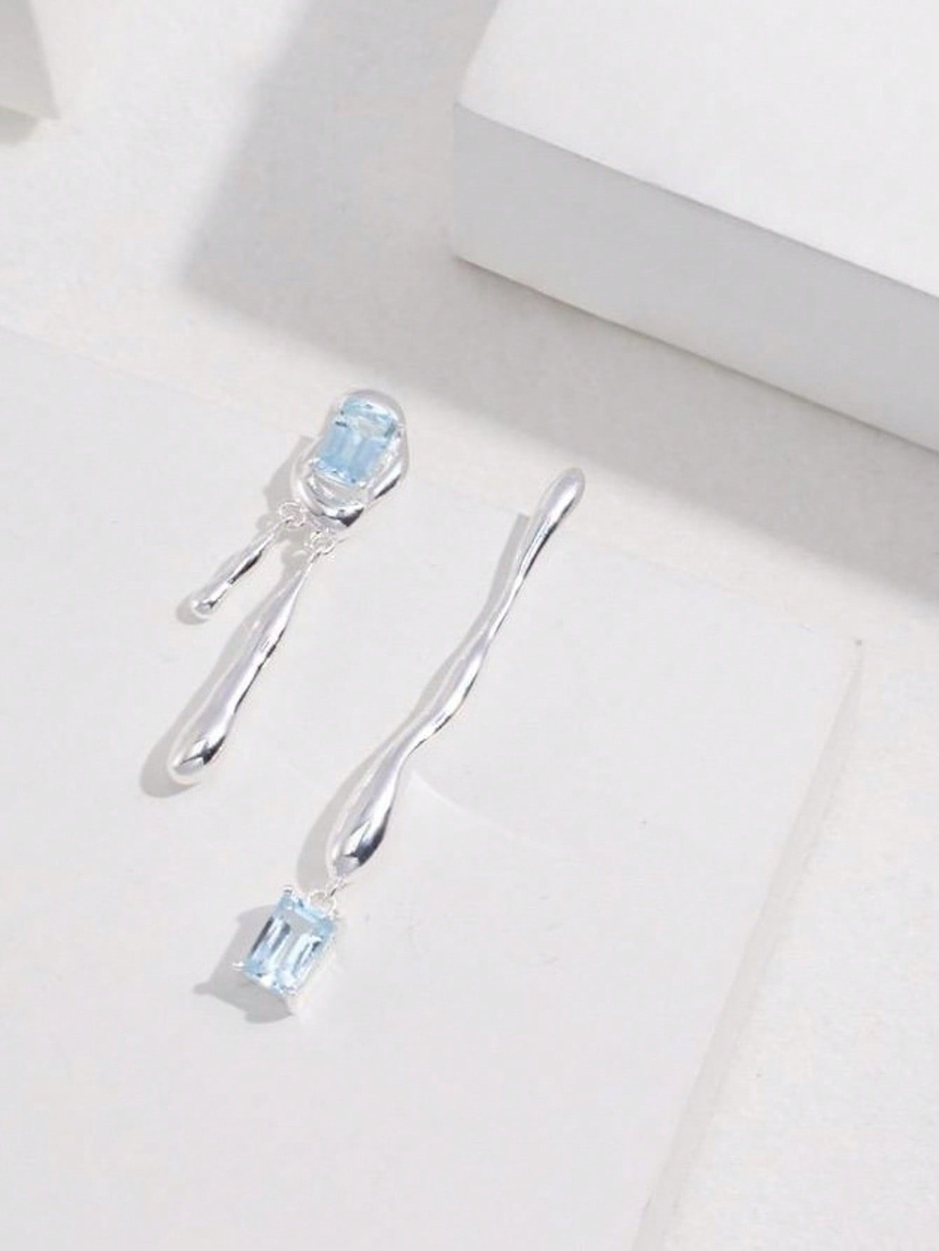 1 Pair Of Sea Blue Topaz Pure Silver Earrings Inspired By Ocean Tears Natural Fluid Asymmetrical Design Romantic & Unique Charm Suitable For Daily Wear And Gifts-Silver-1