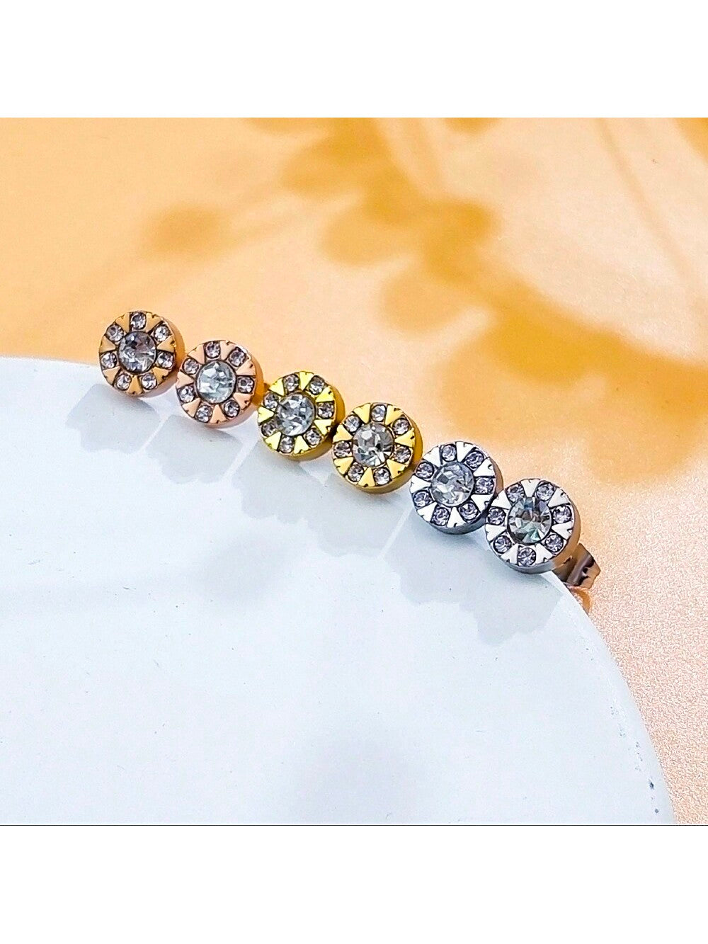 1pair Korean Style Fashion Trend Rhinestone Studded Titanium Steel Retro Geometric Earrings, Versatile Accessory For Women To Wear On Various Occasions--1