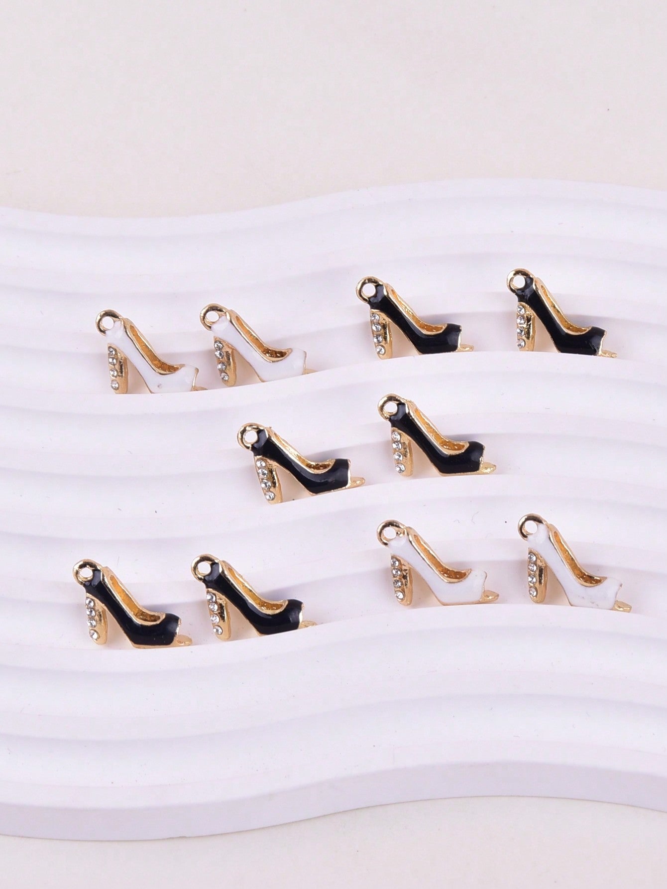 10pcs Alloy Stiletto Shoe Pendant For Diy Jewelry--1