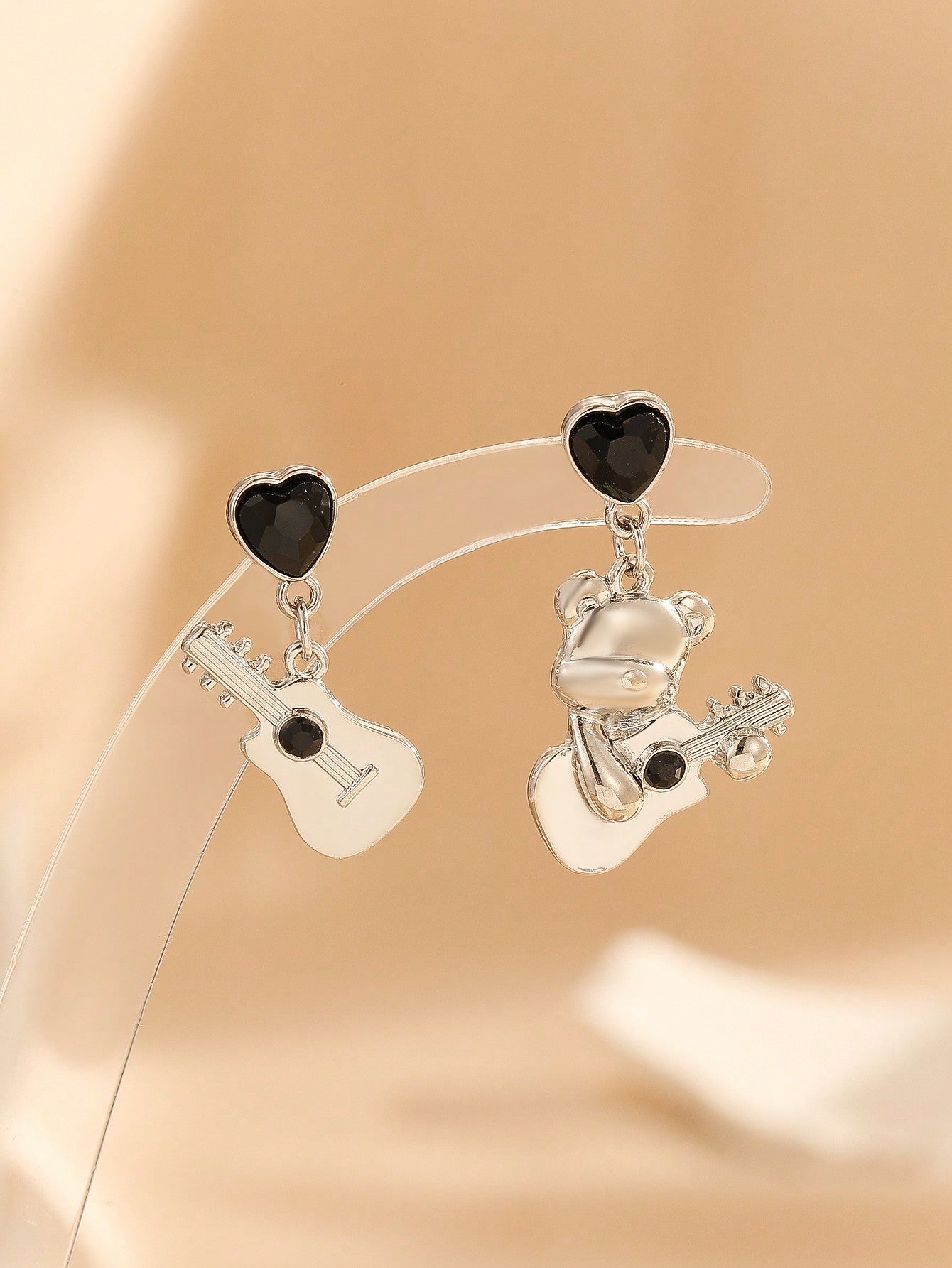 1pair Fun And Unique Guitar & Bear Shaped Asymmetrical Metallic Trendy Ear Studs, Perfect For New Year'S Day And Valentine'S Day Celebrations-Silver-1