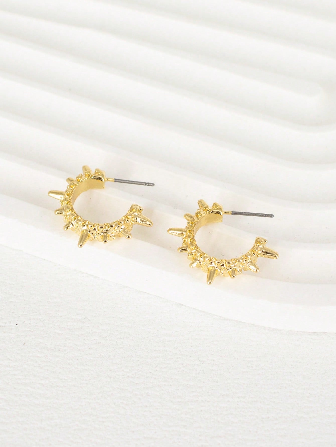 2pcs European And American Style Gold Plated Sparkling Ear Hoops Simple & Fashionable All-Match Earrings Suitable For Women--1