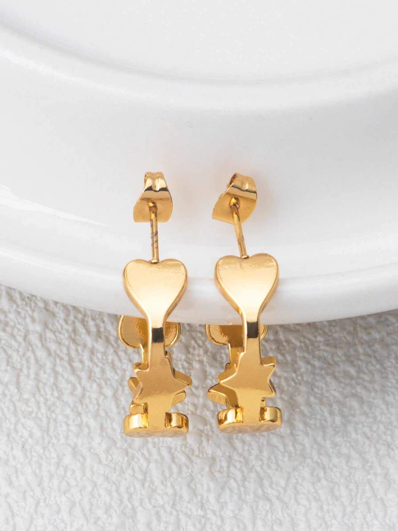 Stainless Steel Simple Niche Fashion Retro Hearts Love Stars Women'S 18K Gold Titanium Steel Earrings Stud Earrings--1