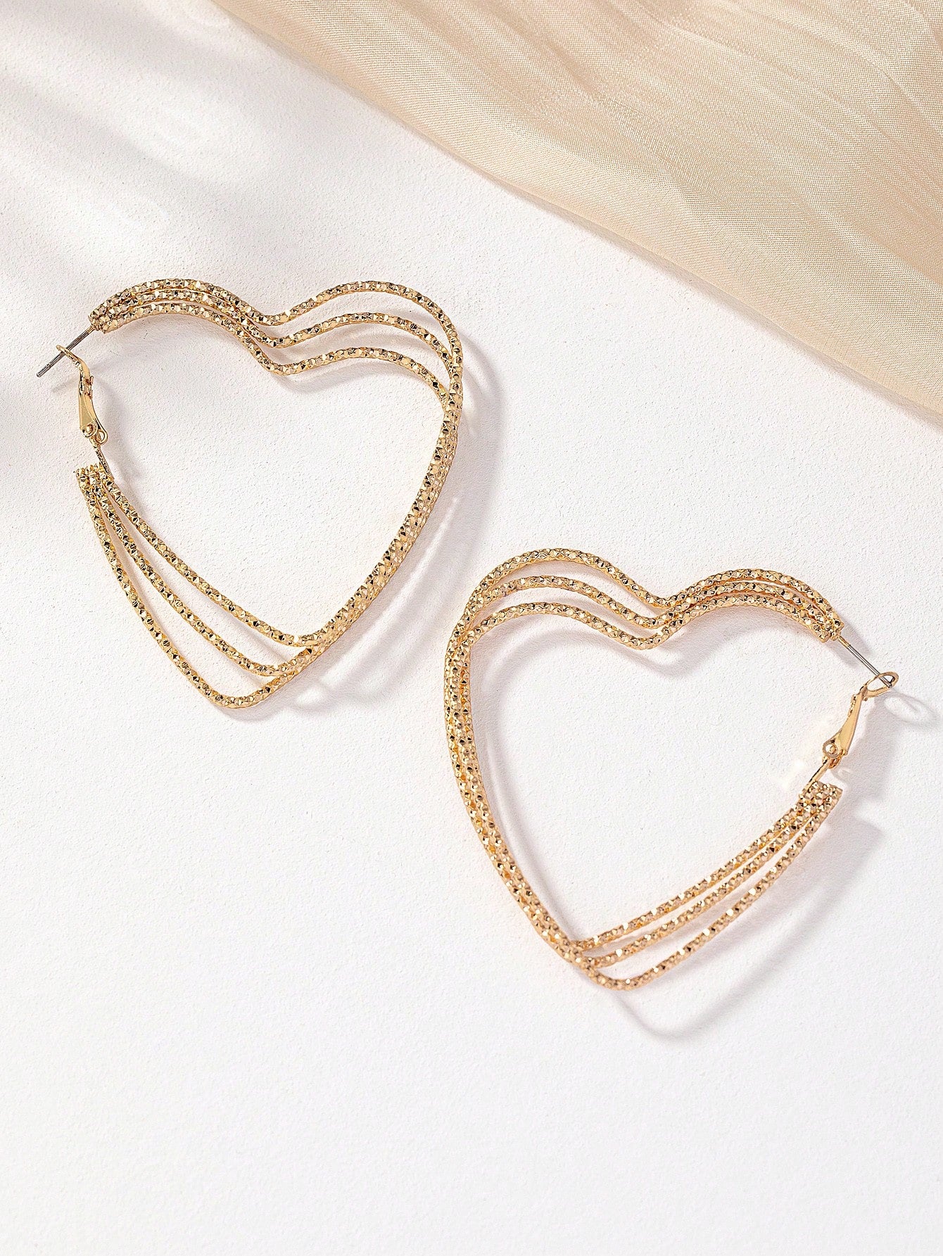 Three Rows Of Wire Heart Hoop Earring Jewelry Gifts Valentine'S Day Gift--1