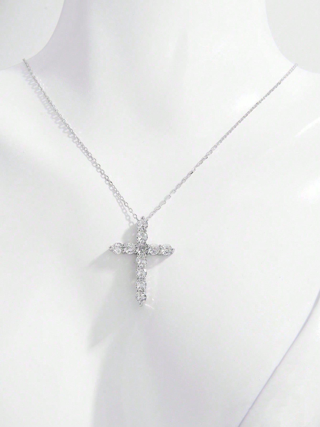 1pc Elegant, Sparkling And Fashionable 925 Sterling Silver Cross Design Pendant Necklace With Artificial For Ladies' Daily Wear And Parties, Show Your Charm, Perfect Gift-Silver-1