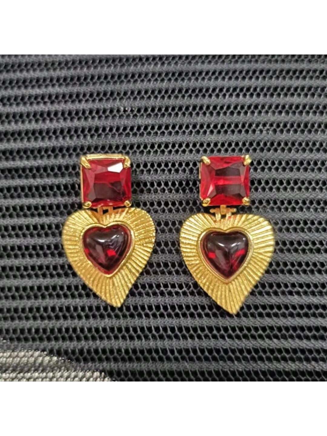 Unique High-End Design Red Heart Shaped Folded Earrings With 925 Silver Needle, Retro & Graceful Accessory For Elegant Women--1