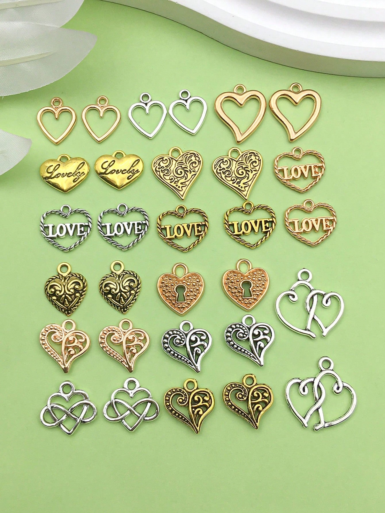 1 Pack Randomly Mixed Antique Silver Heart LOVE Charm Couple Pendant For DIY Bracelet Necklace Earrings Jewelry Making Accessories Valentine's Day Jewelry Decoration Supplies-Silver-1