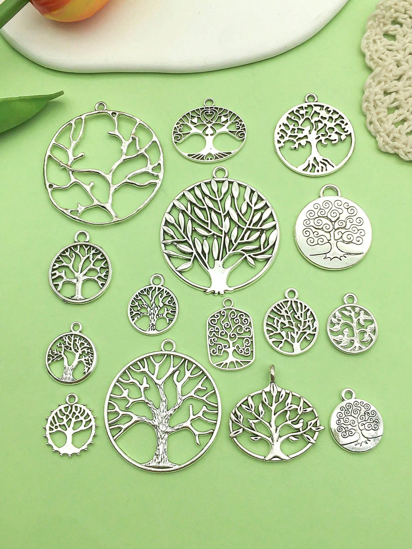 15pcs Randomly Mixed Antique Silver Tree Of Life Charm Pendant For DIY Bracelet Necklace Earrings Jewelry Making Accessories Jewelry Supplies-Silver-1